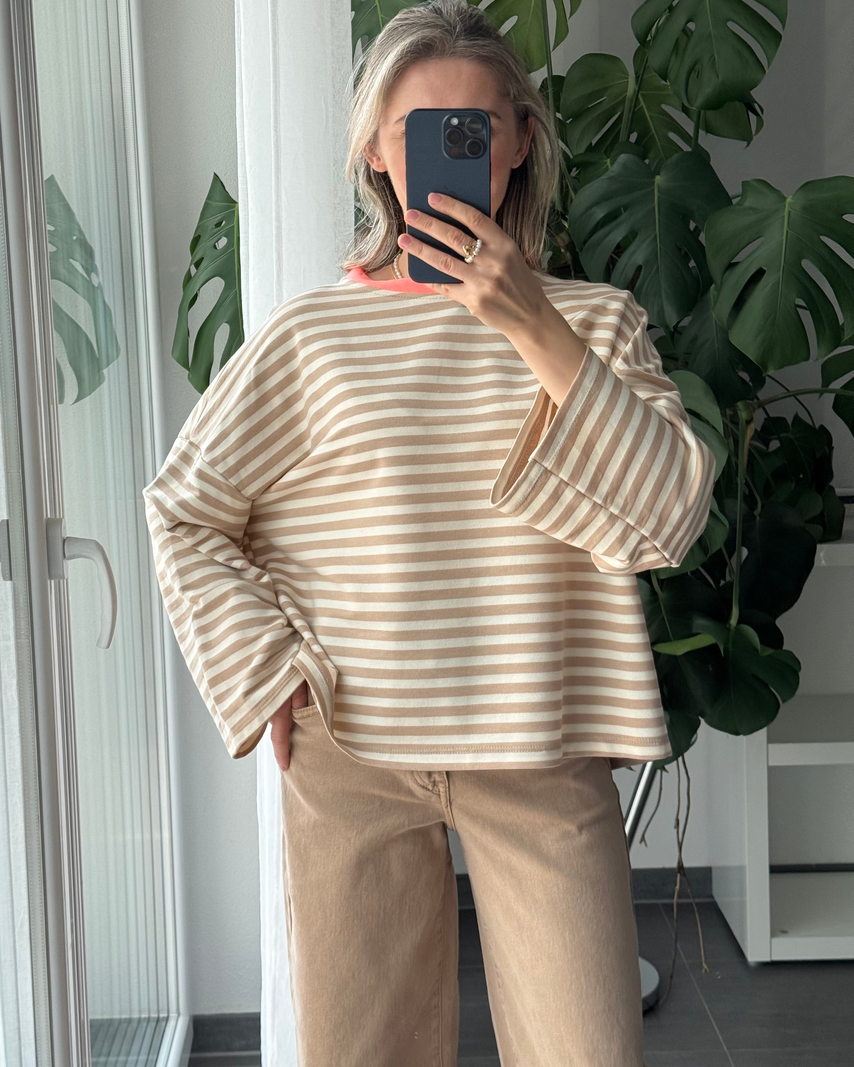 Sweater Streifenliebe Taupe