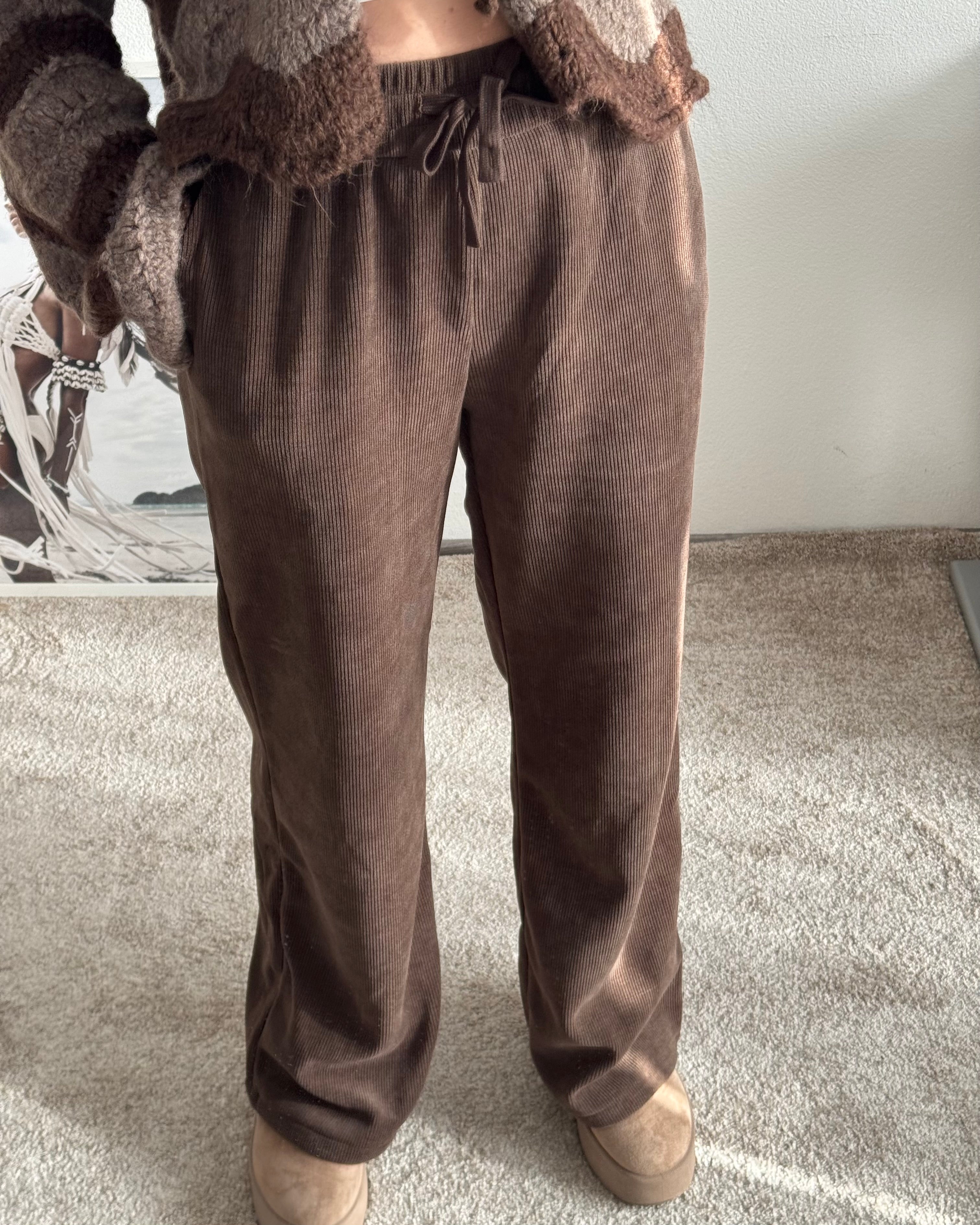 Cordhose SCHOKOBRAUN kürzere Variante