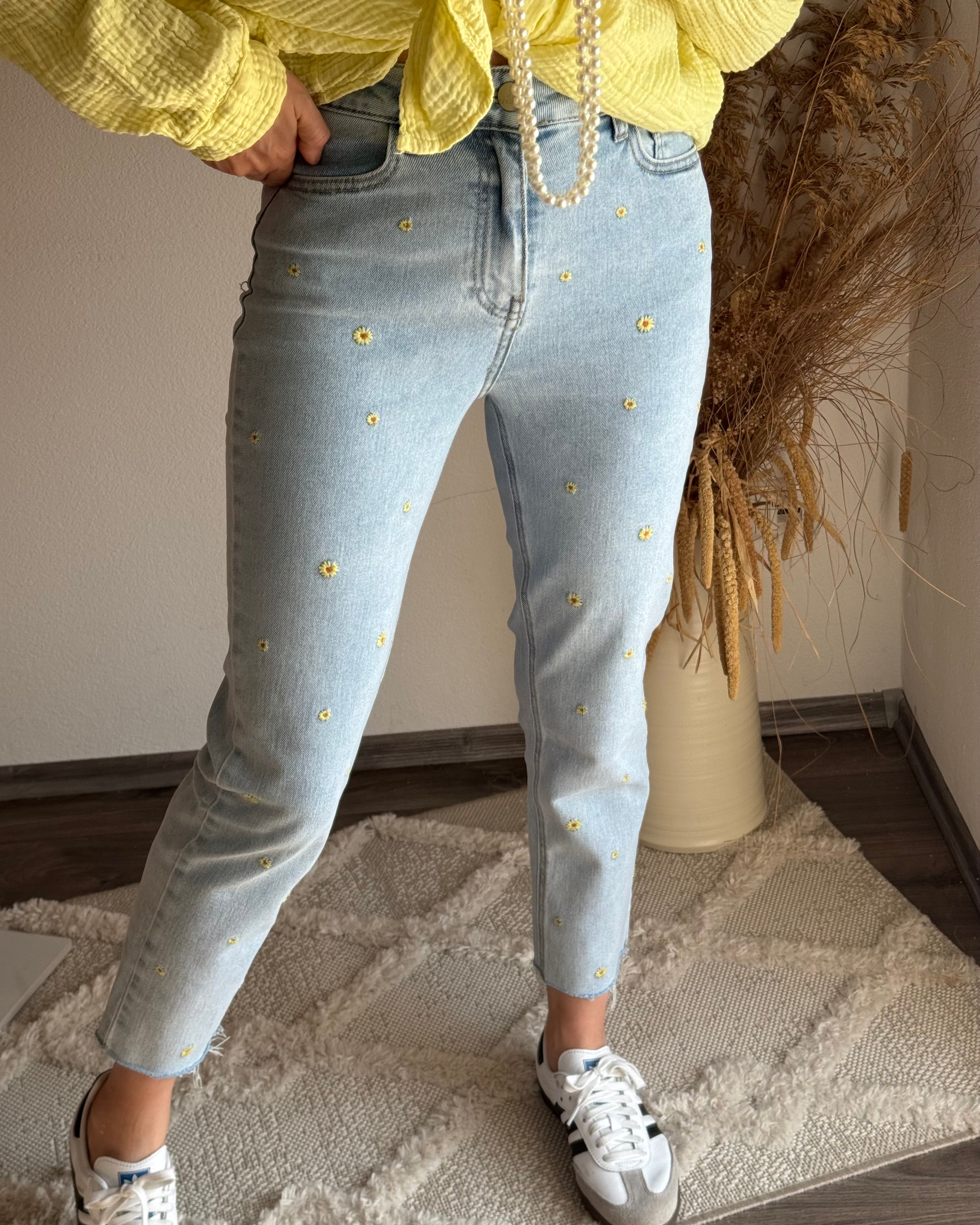 EINZELTEIL MOM JEANS SUNFLOWER VOM UMTAUSCH AUSGESCHLOSSEN