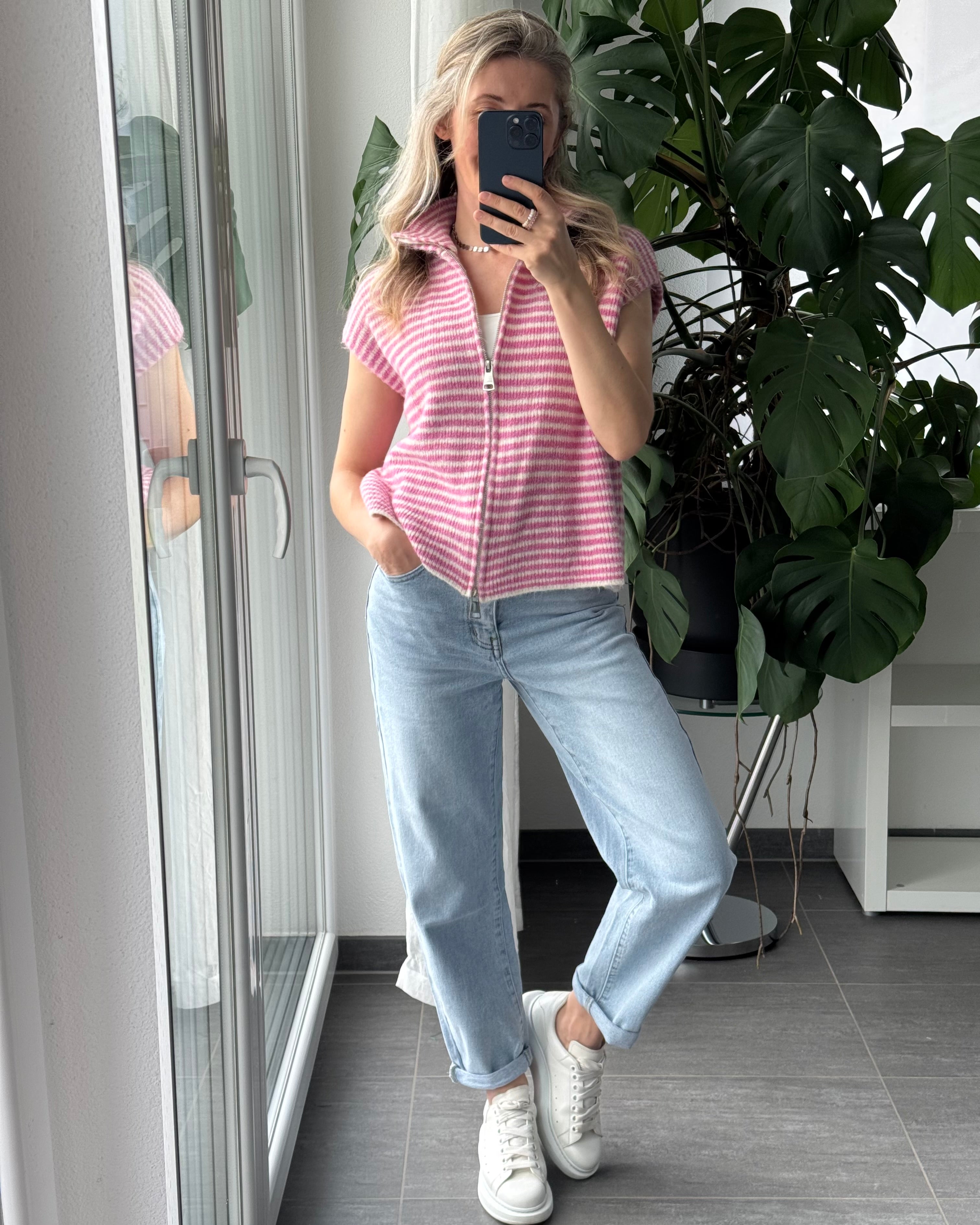 MOM JEANS Hellblau