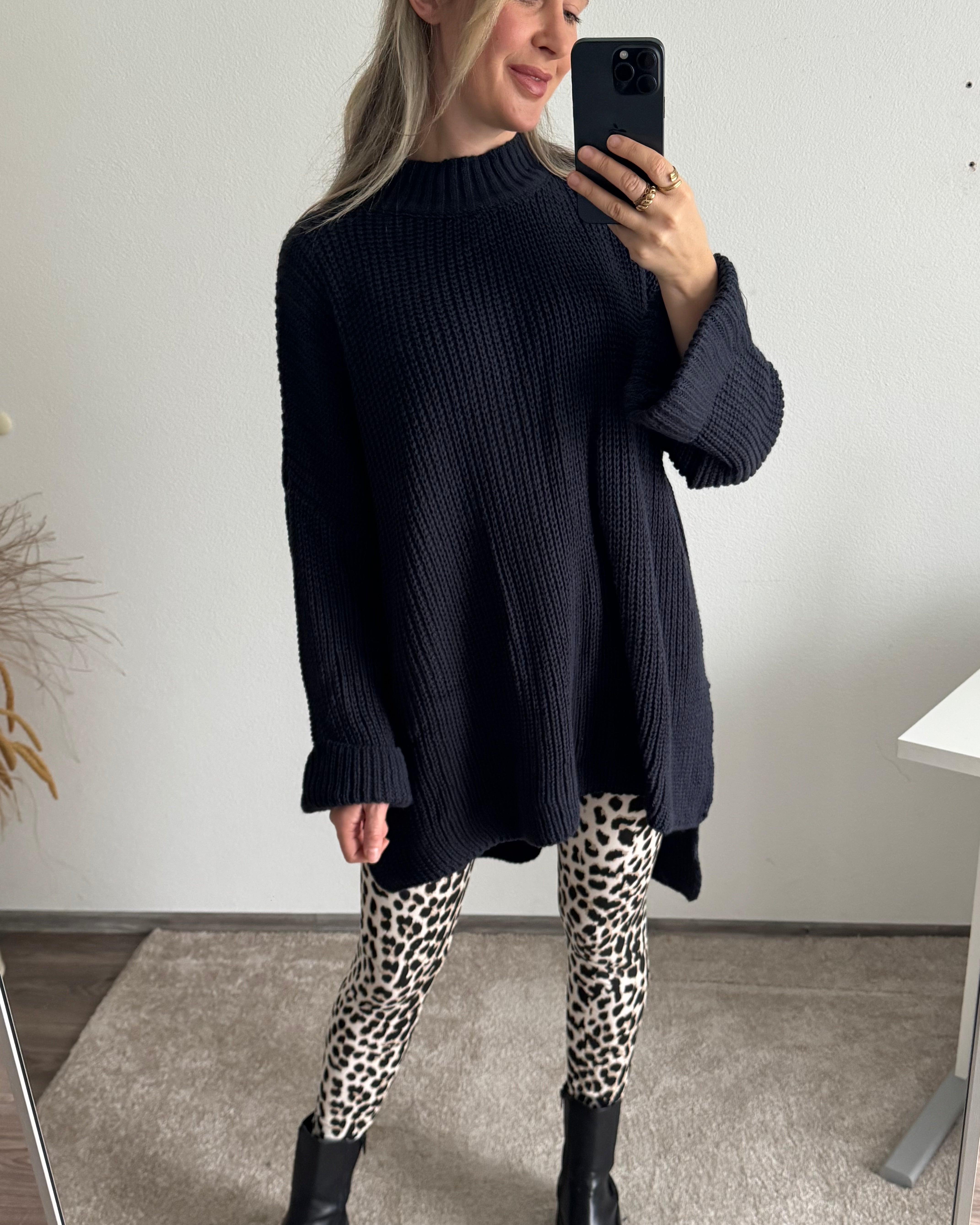 OVERSIZE PULLOVER MIT SCHLITZ NAVY