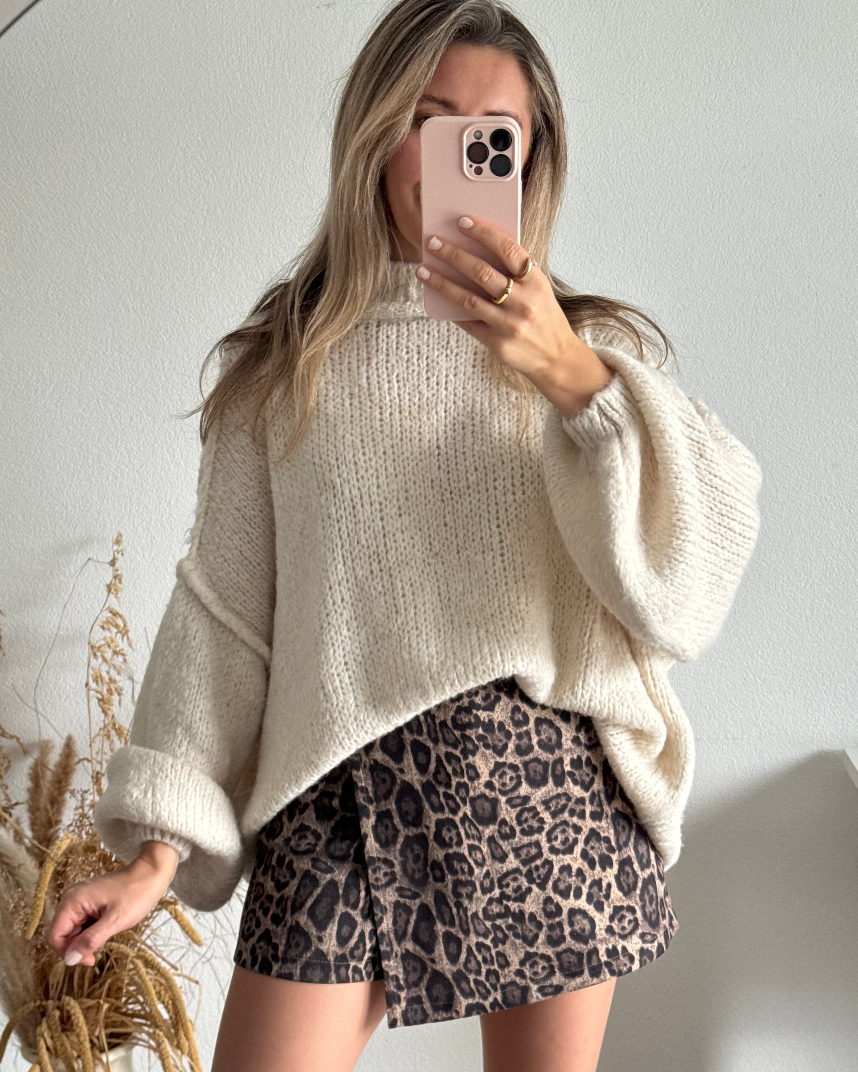 Kuscheliger Oversize Strickpullover Creme (lang)