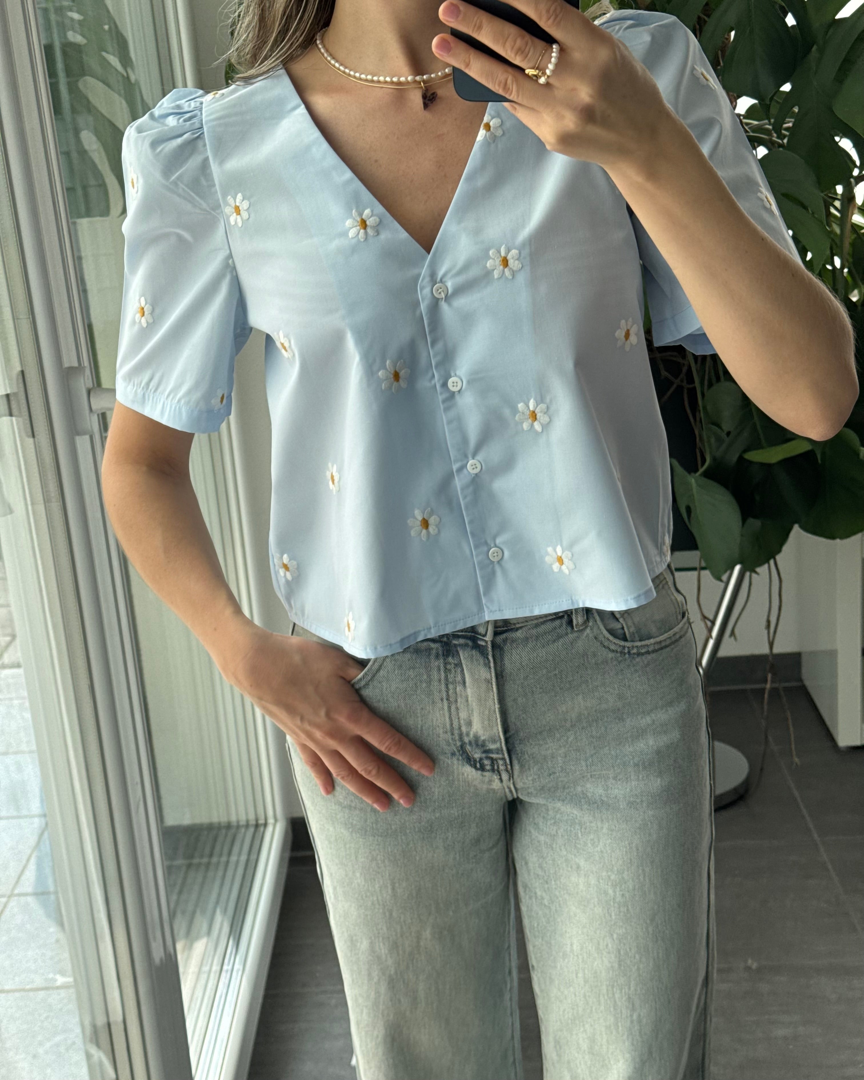 Bluse Flower Kiss Hellblau