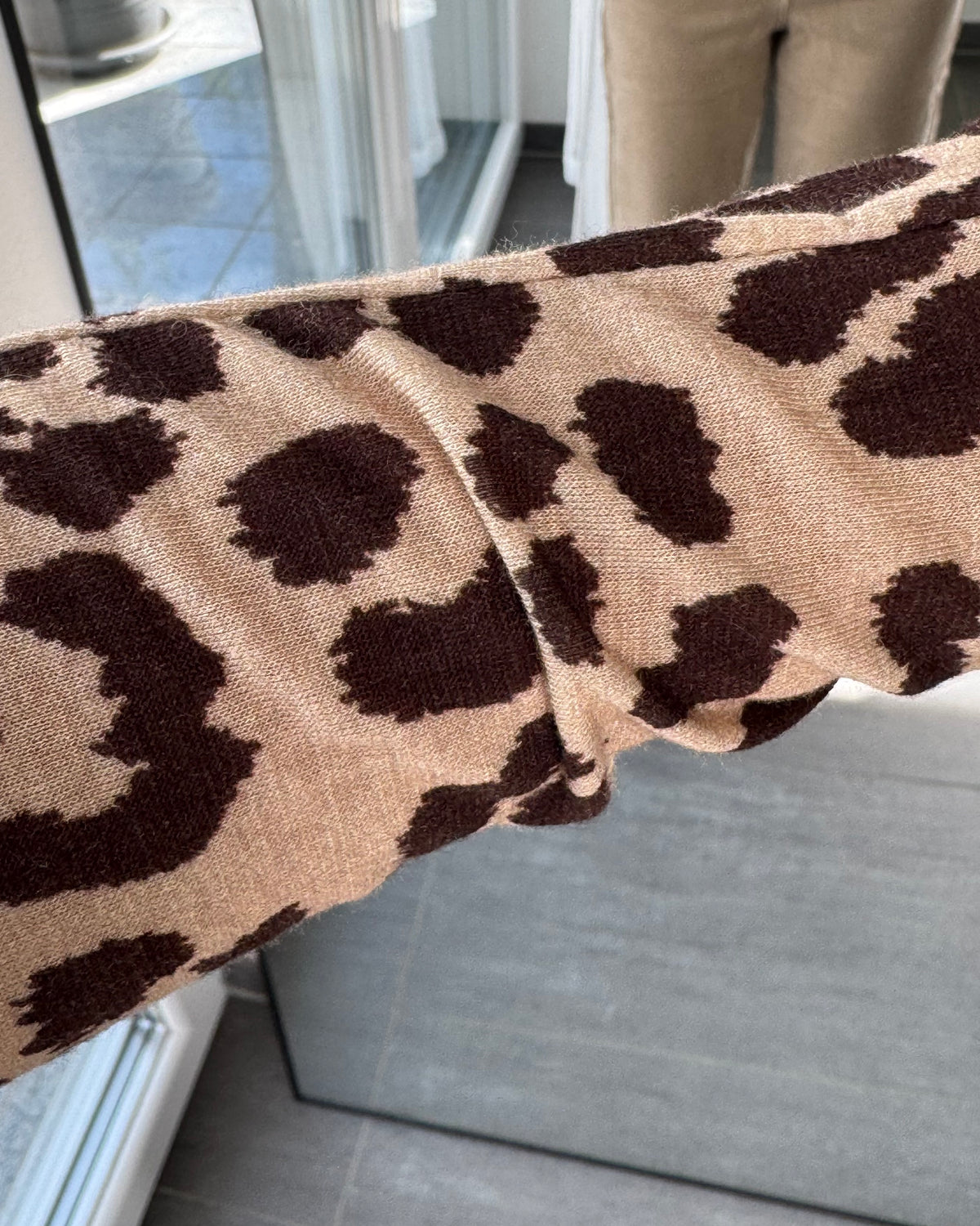 Kaschmir Longsleeve Leo Beige Premium-Qualität