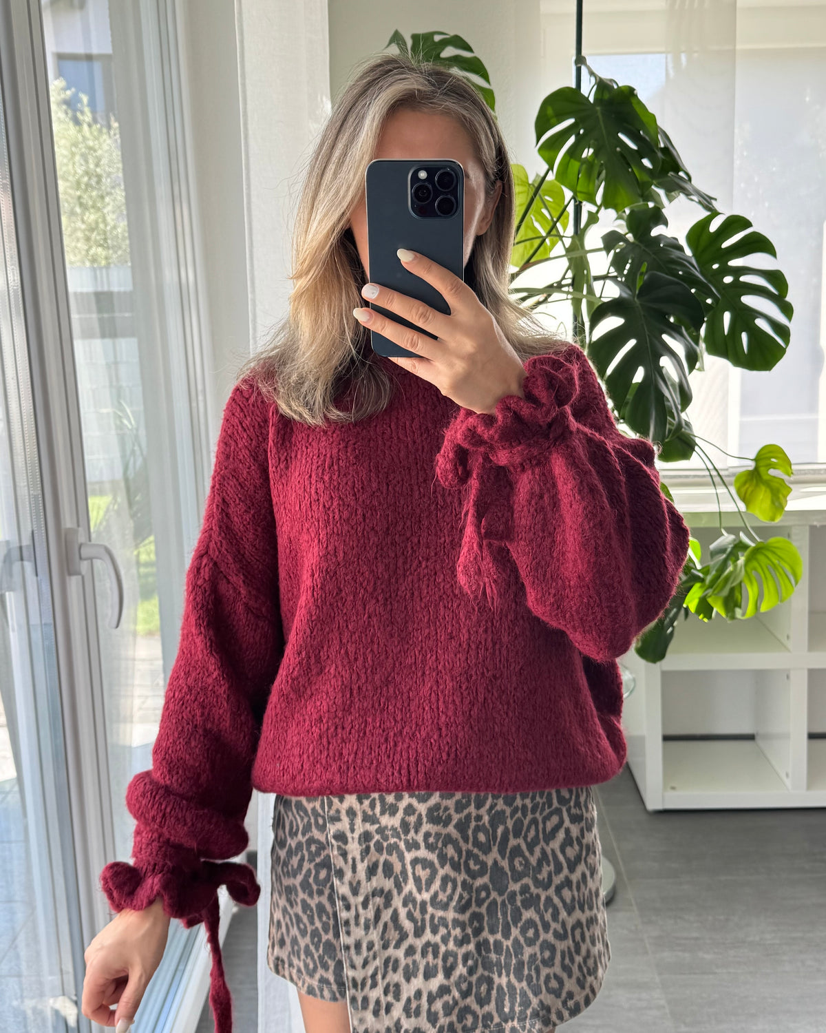 Strickpullover Fluffy mit Rüschenärmeln Bordeaux
