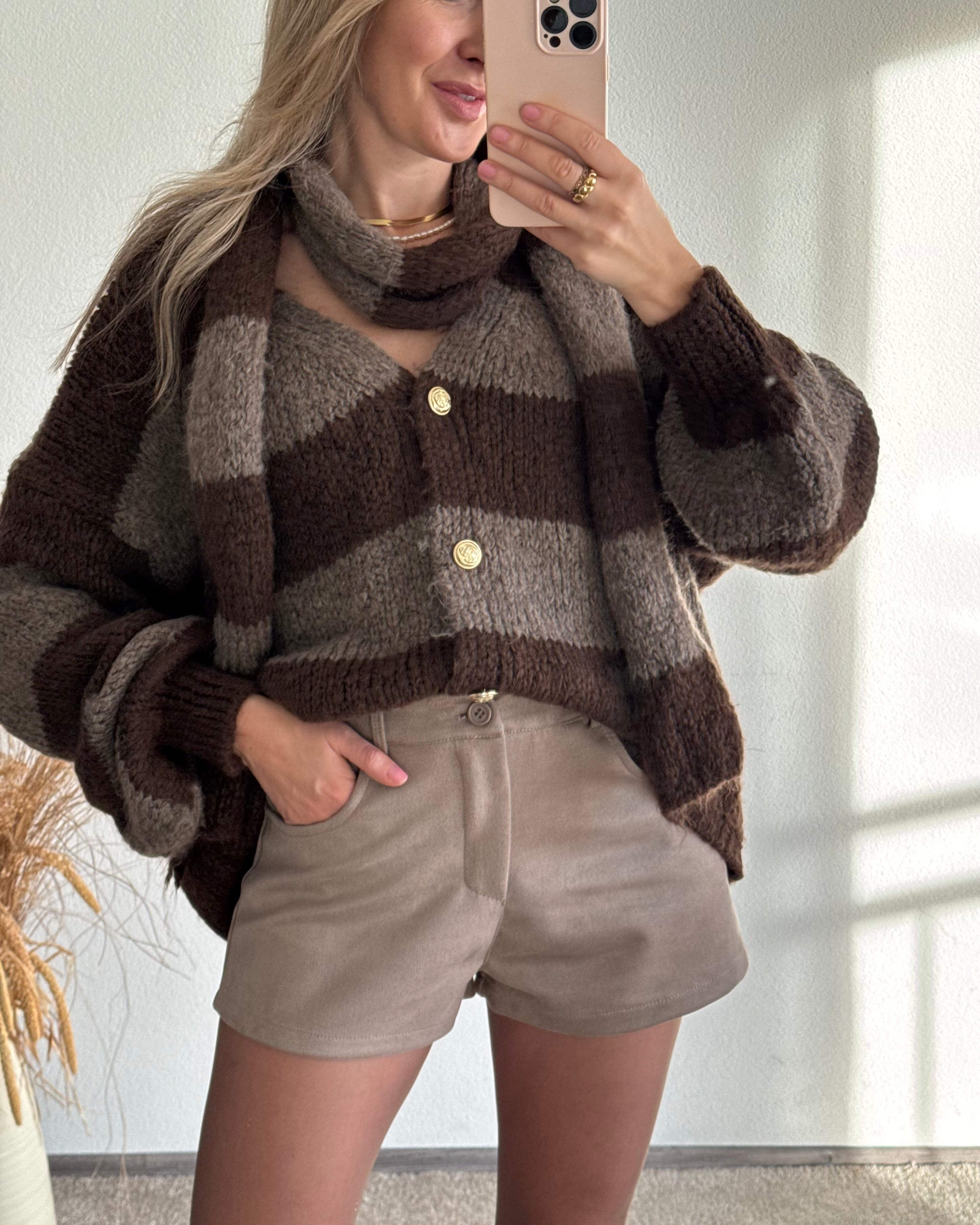 Shorts Wildlederoptik Taupe