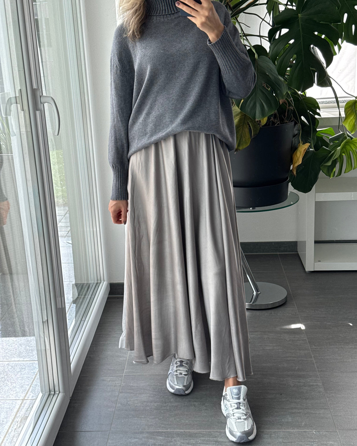 Viskoserock Pearl Grey