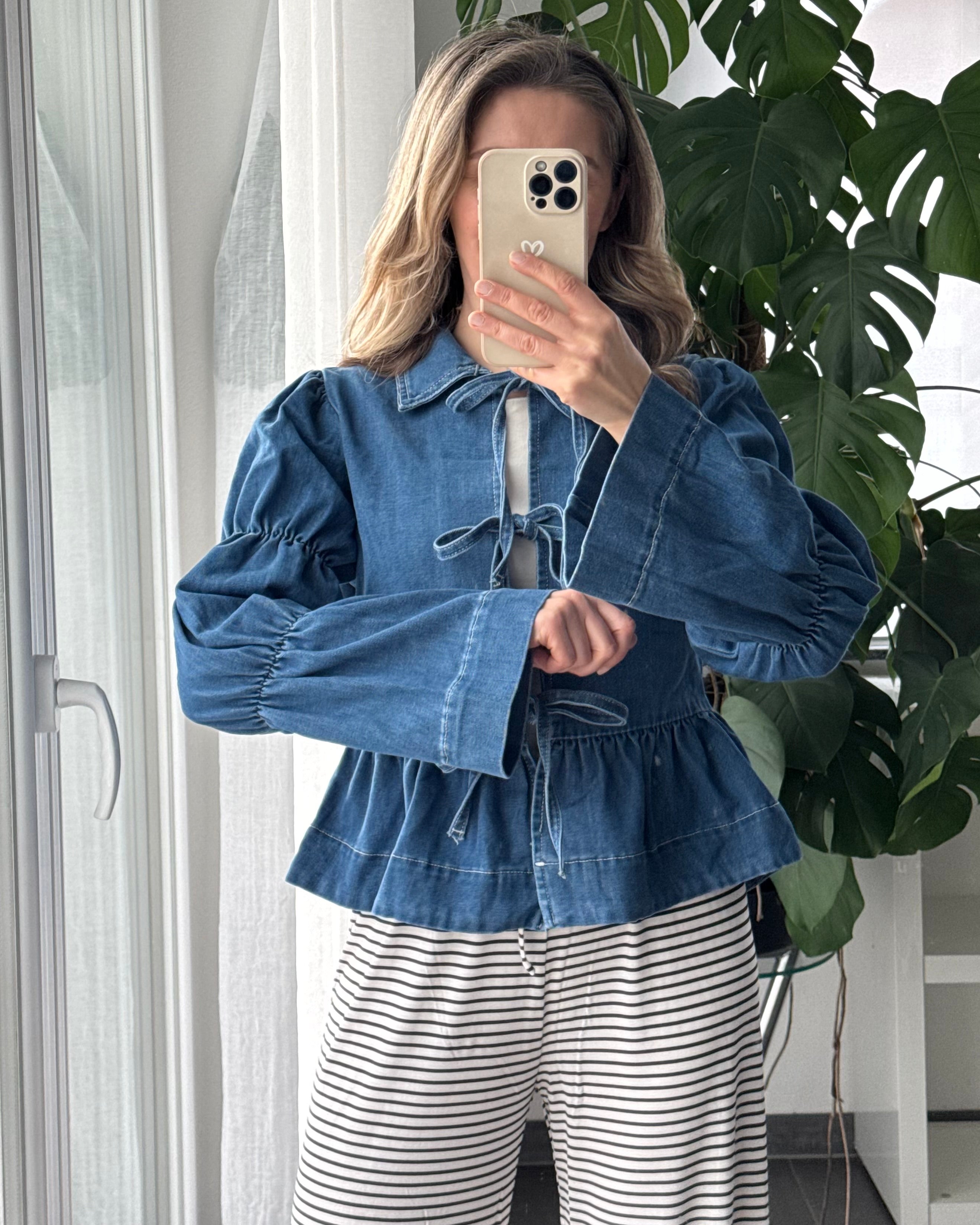 Jeansbluse mit Schleifen