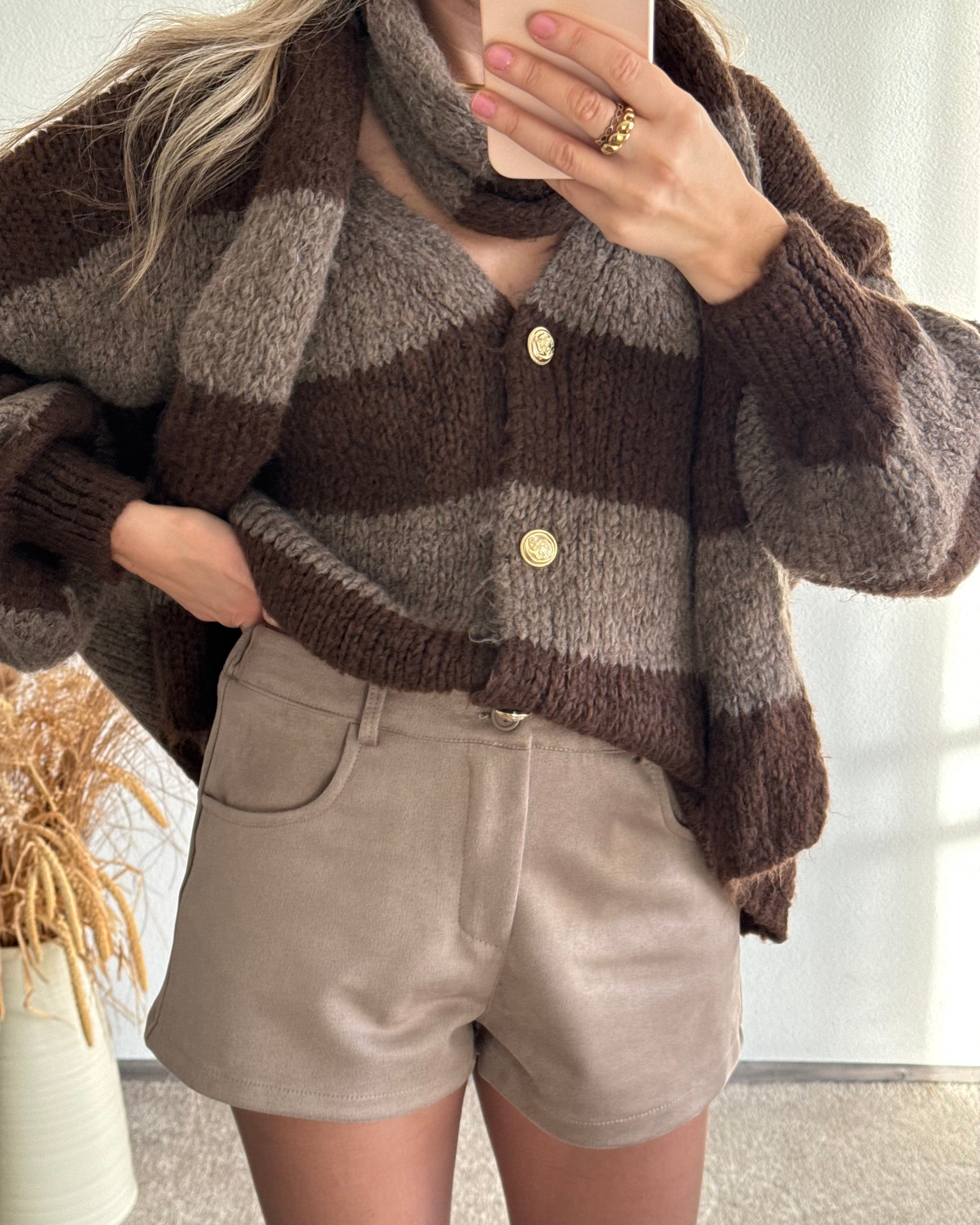 Shorts Wildlederoptik Taupe