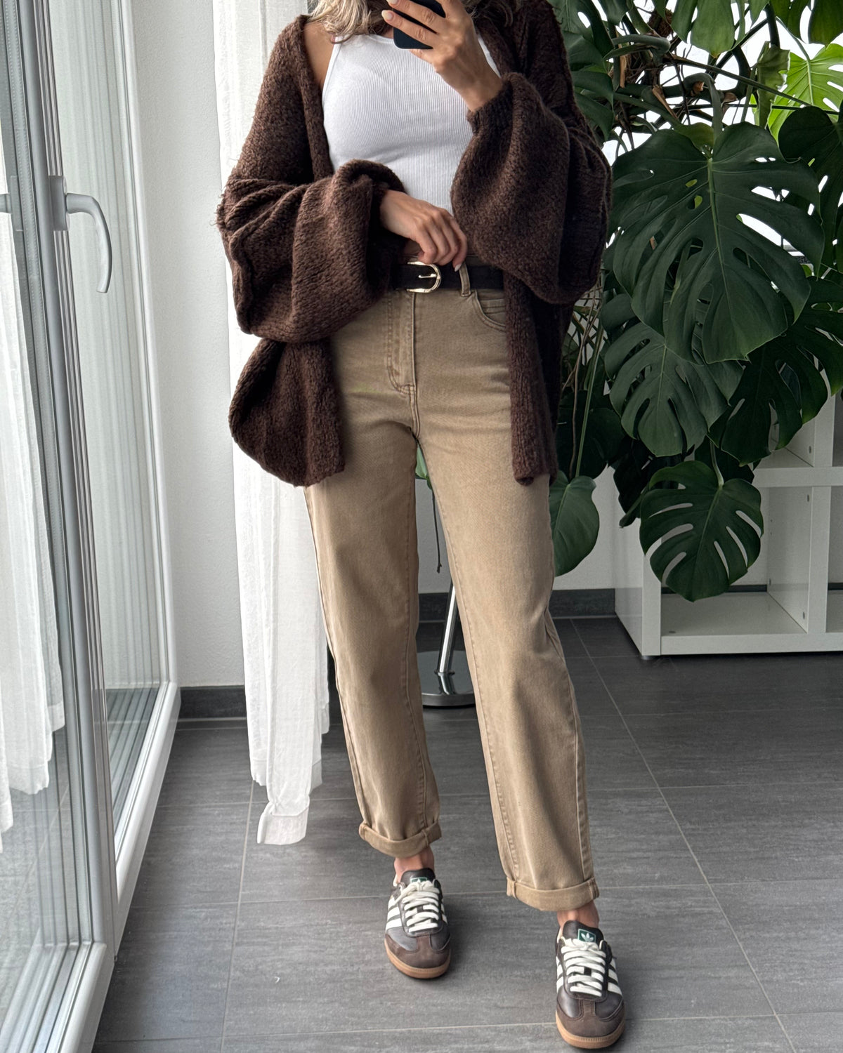MOM JEANS Taupe