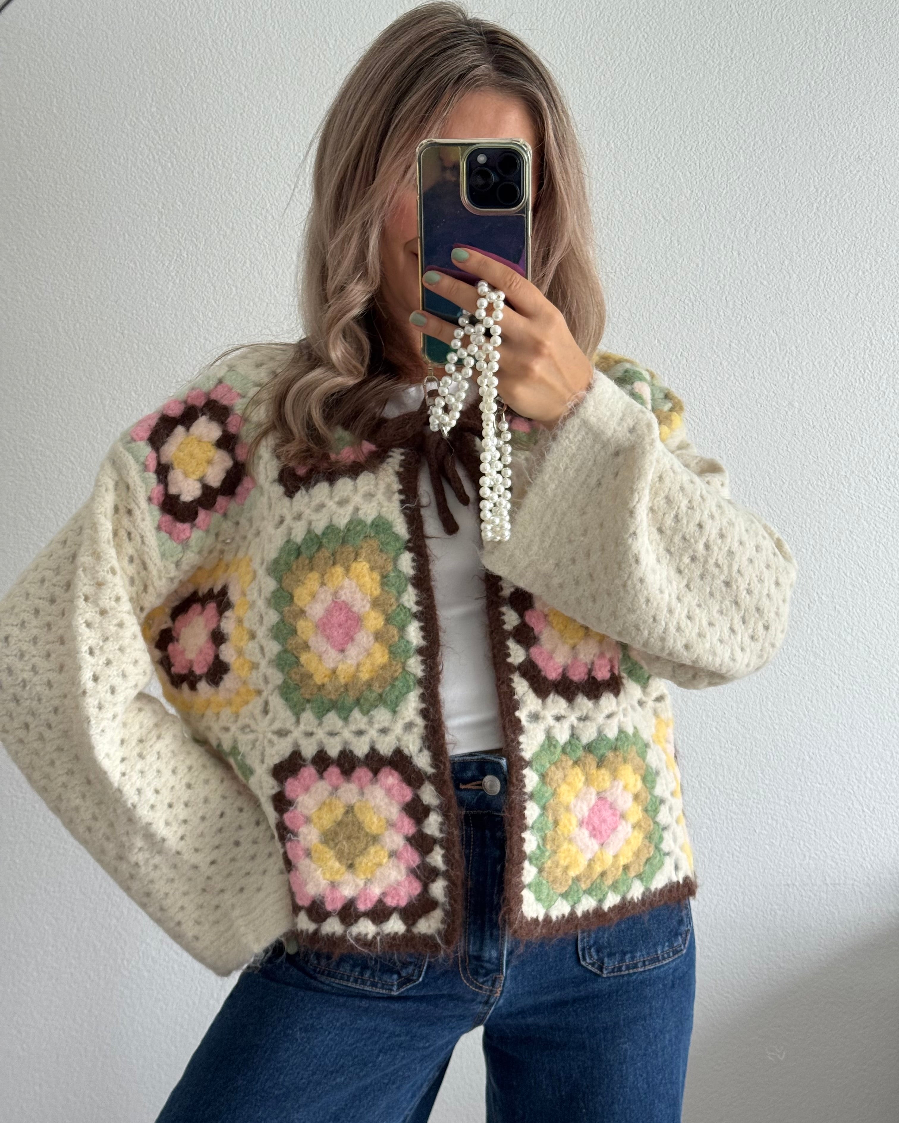 Crochet Cardigan Retro-Vibes