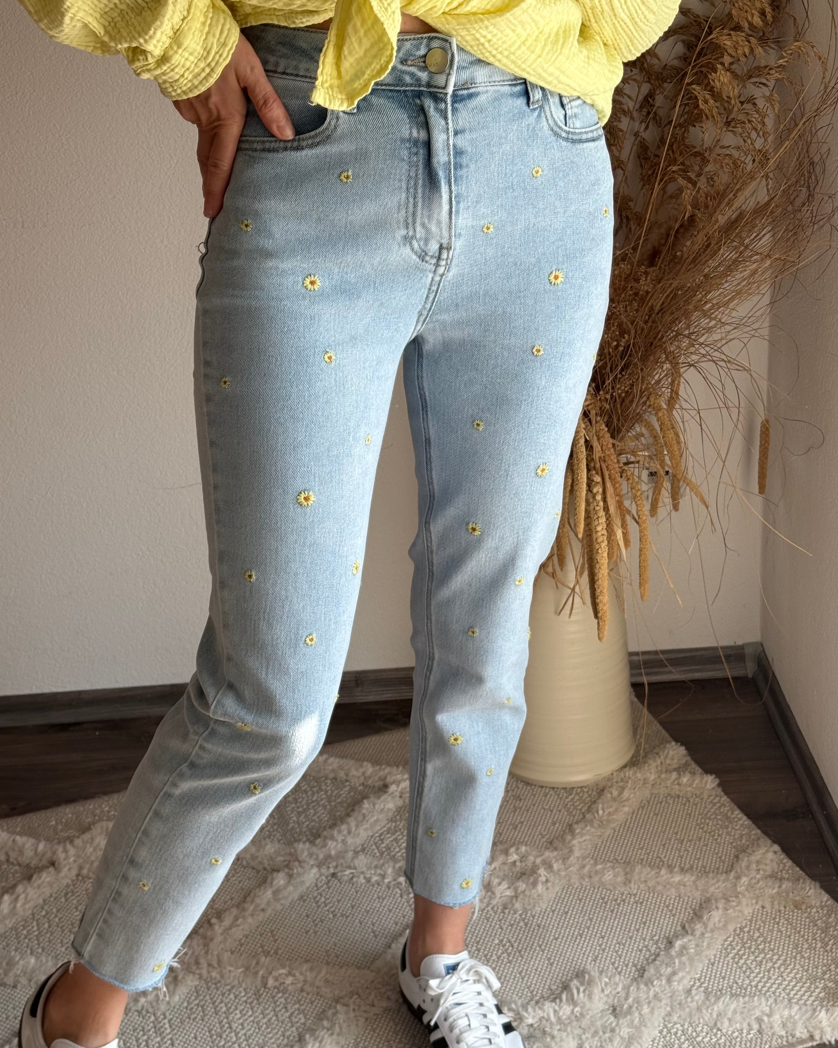 EINZELTEIL MOM JEANS SUNFLOWER VOM UMTAUSCH AUSGESCHLOSSEN