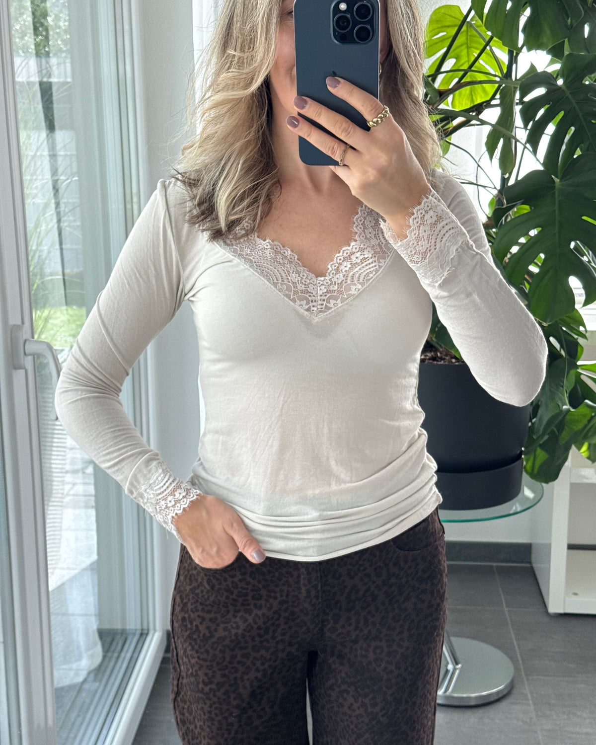Kaschmir Longsleeve Spitze Beige Premium-Qualität