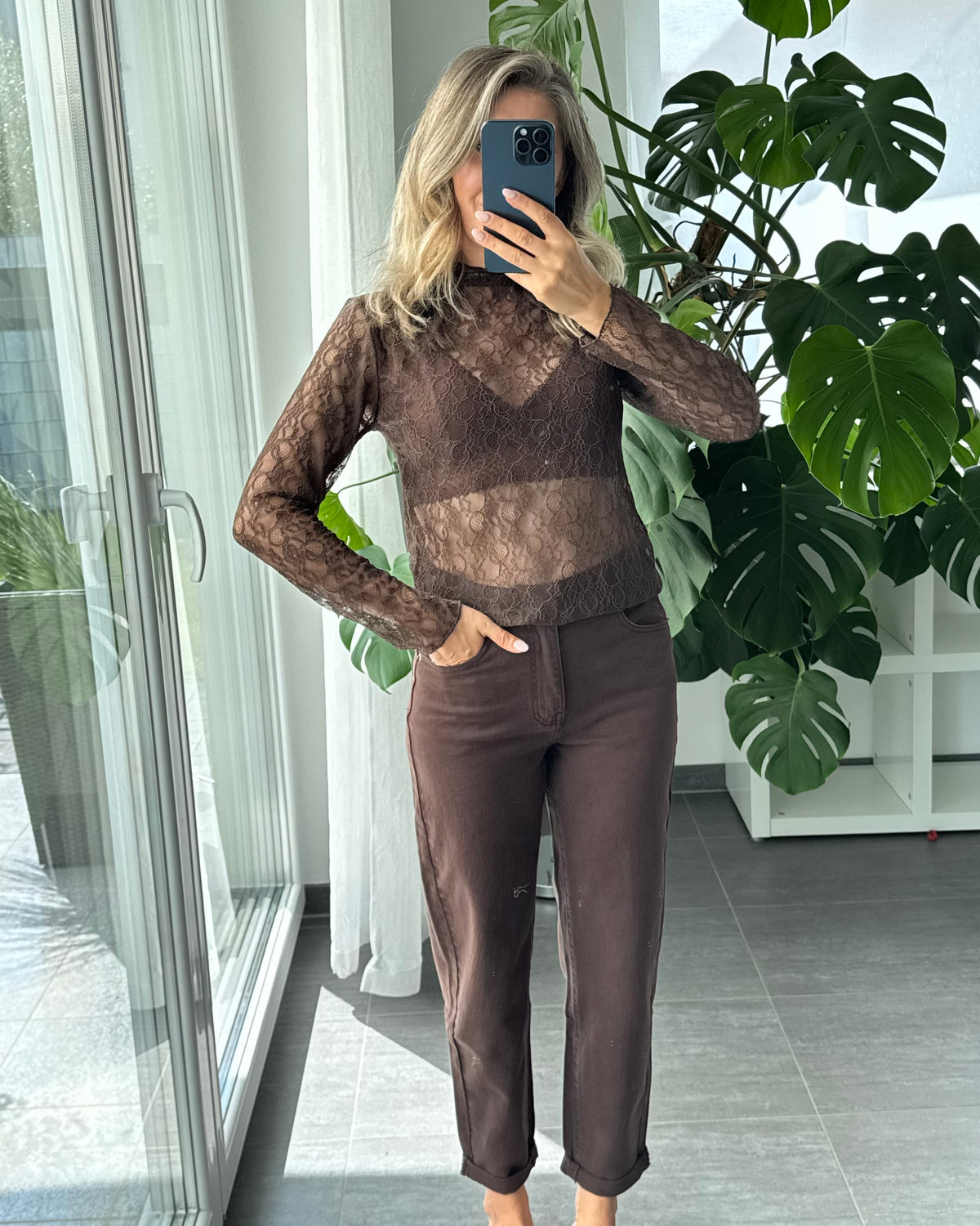 Top Spitzentraum braun