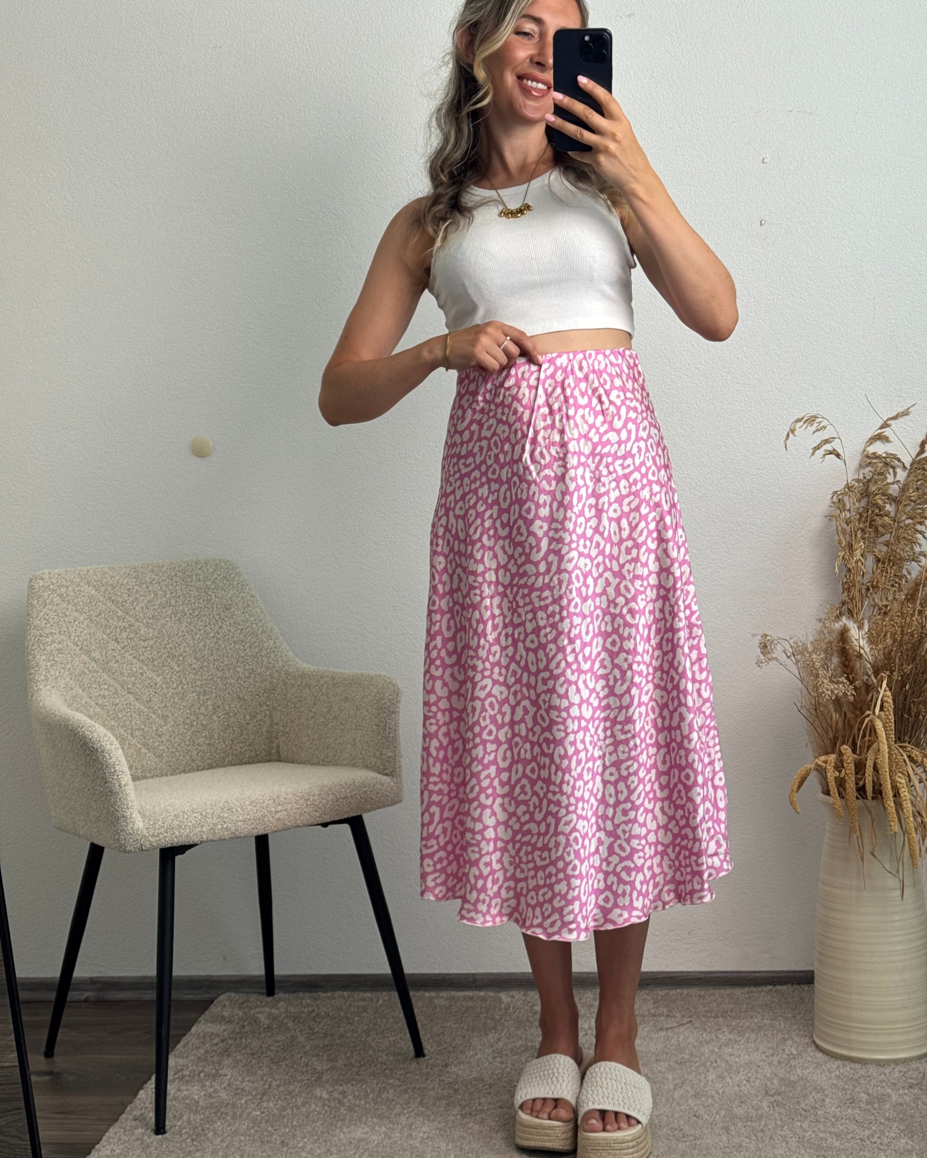 Viskoserock mit Leoprint rosa