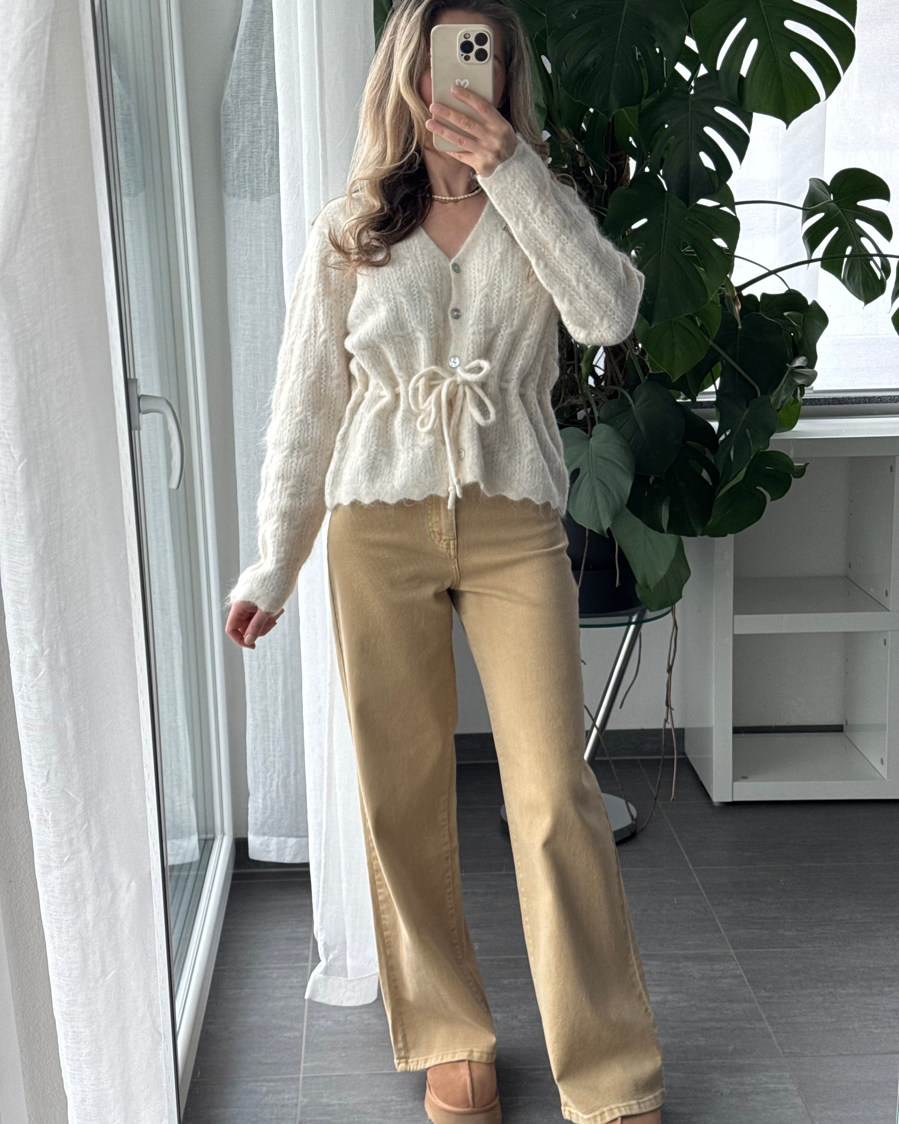 Weicher Strick-Cardigan mit Taillenzug Beige