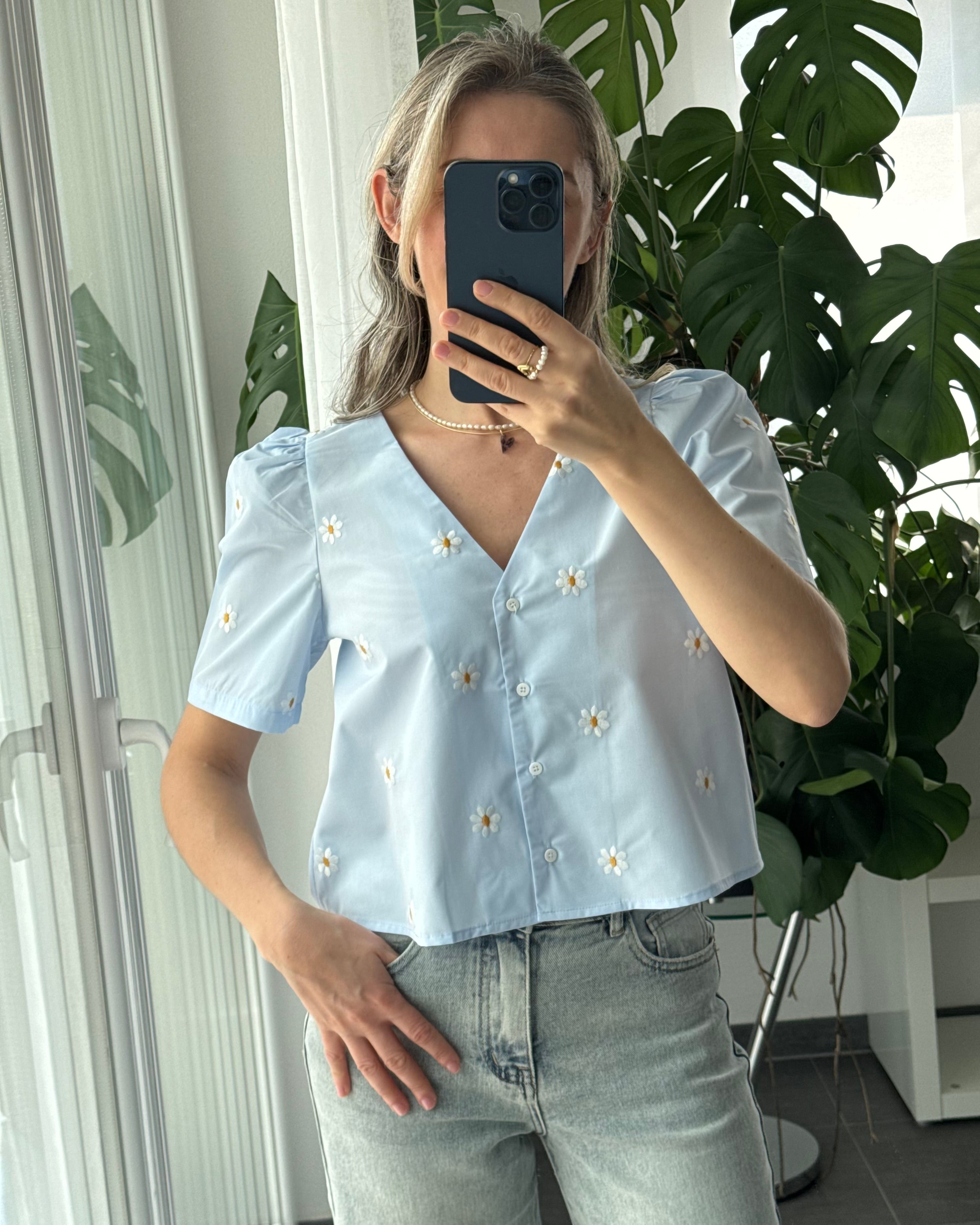 Bluse Flower Kiss Hellblau