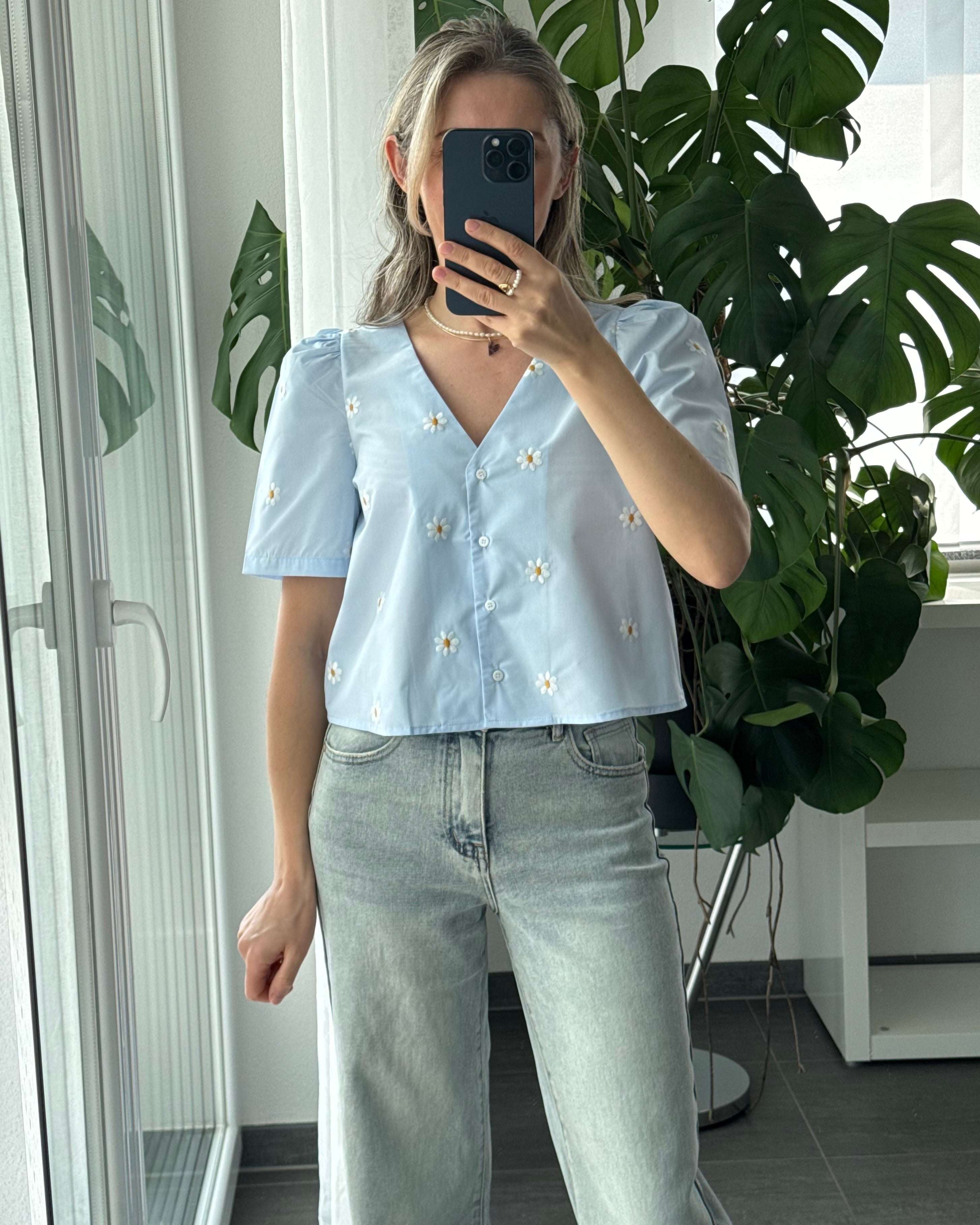 Bluse Flower Kiss Hellblau