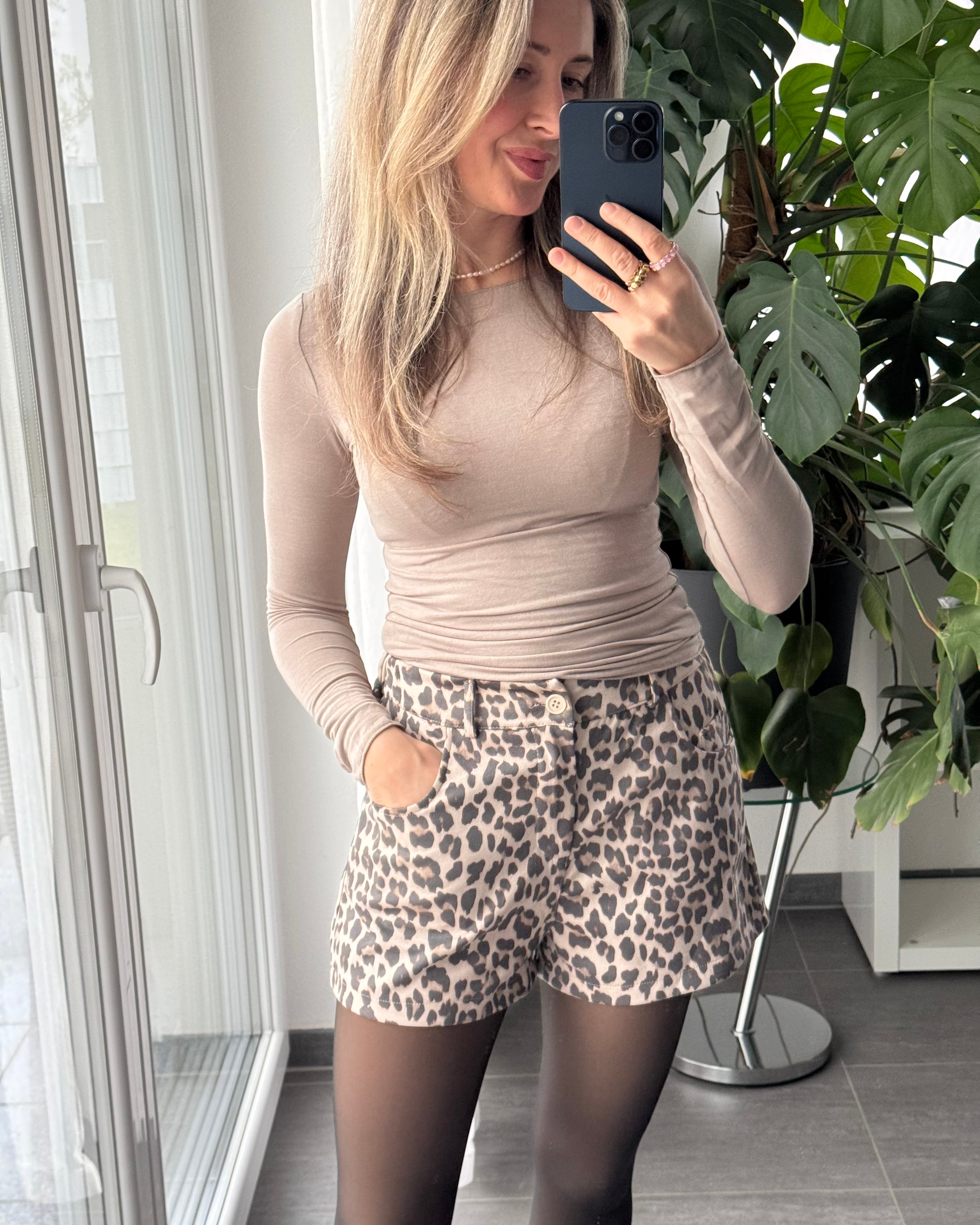 Shorts Wildlederoptik LEO