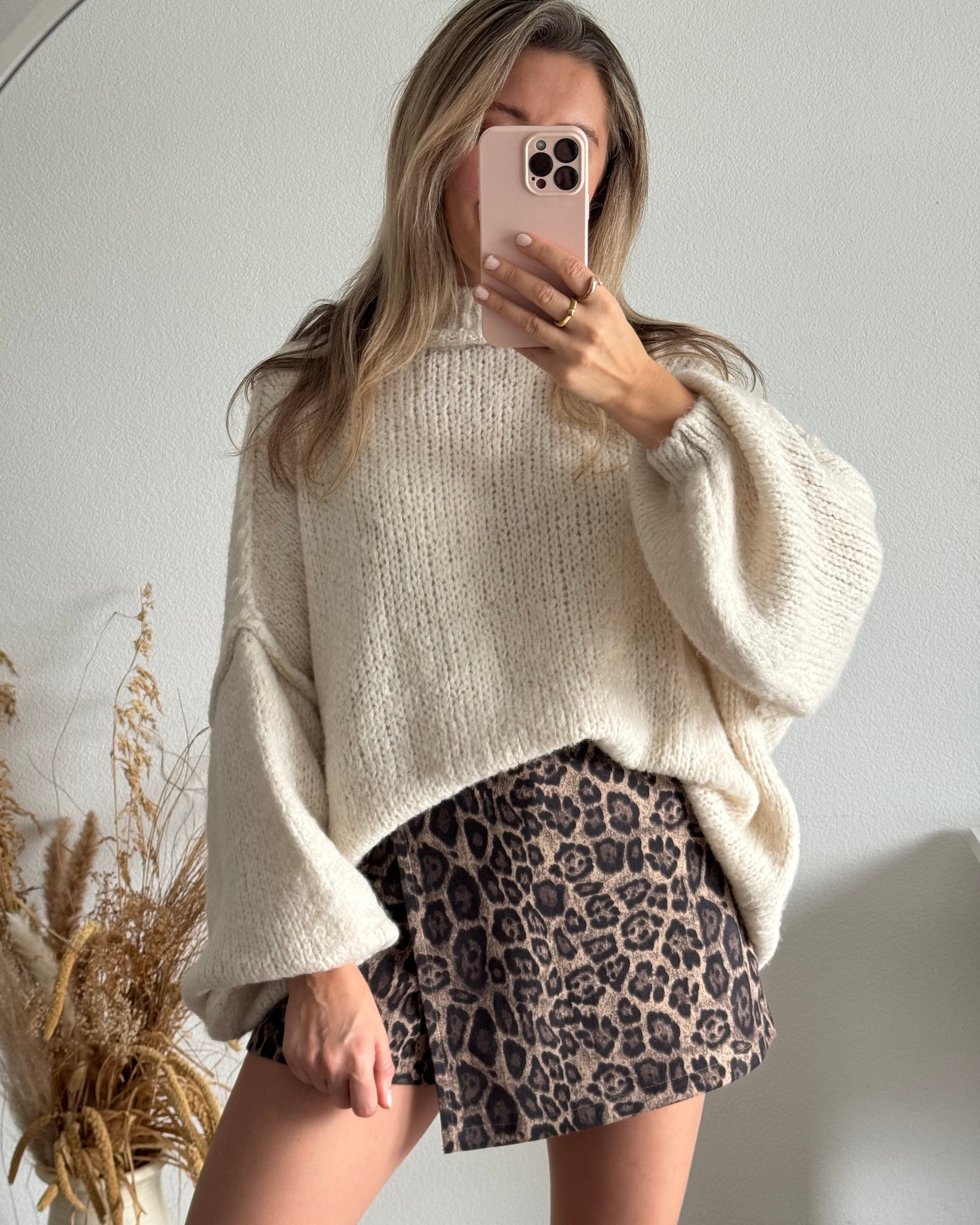Kuscheliger Oversize Strickpullover Creme (lang)