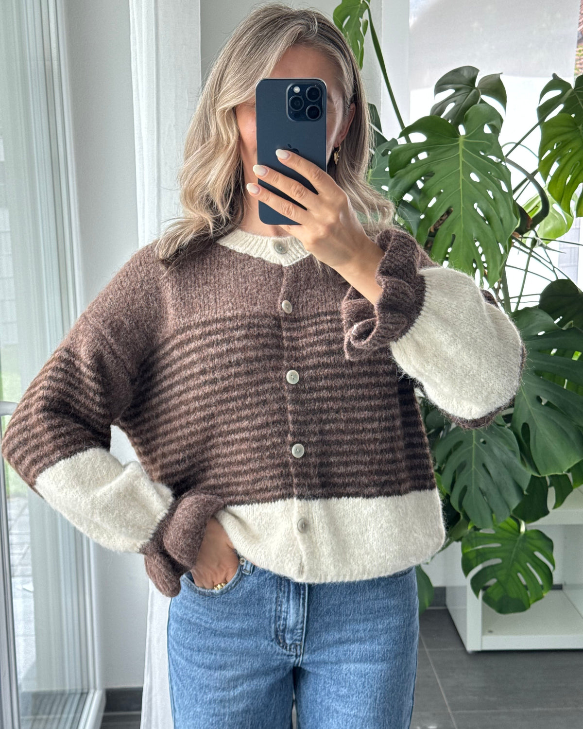 Cardigan Rüschentraum braun Creme