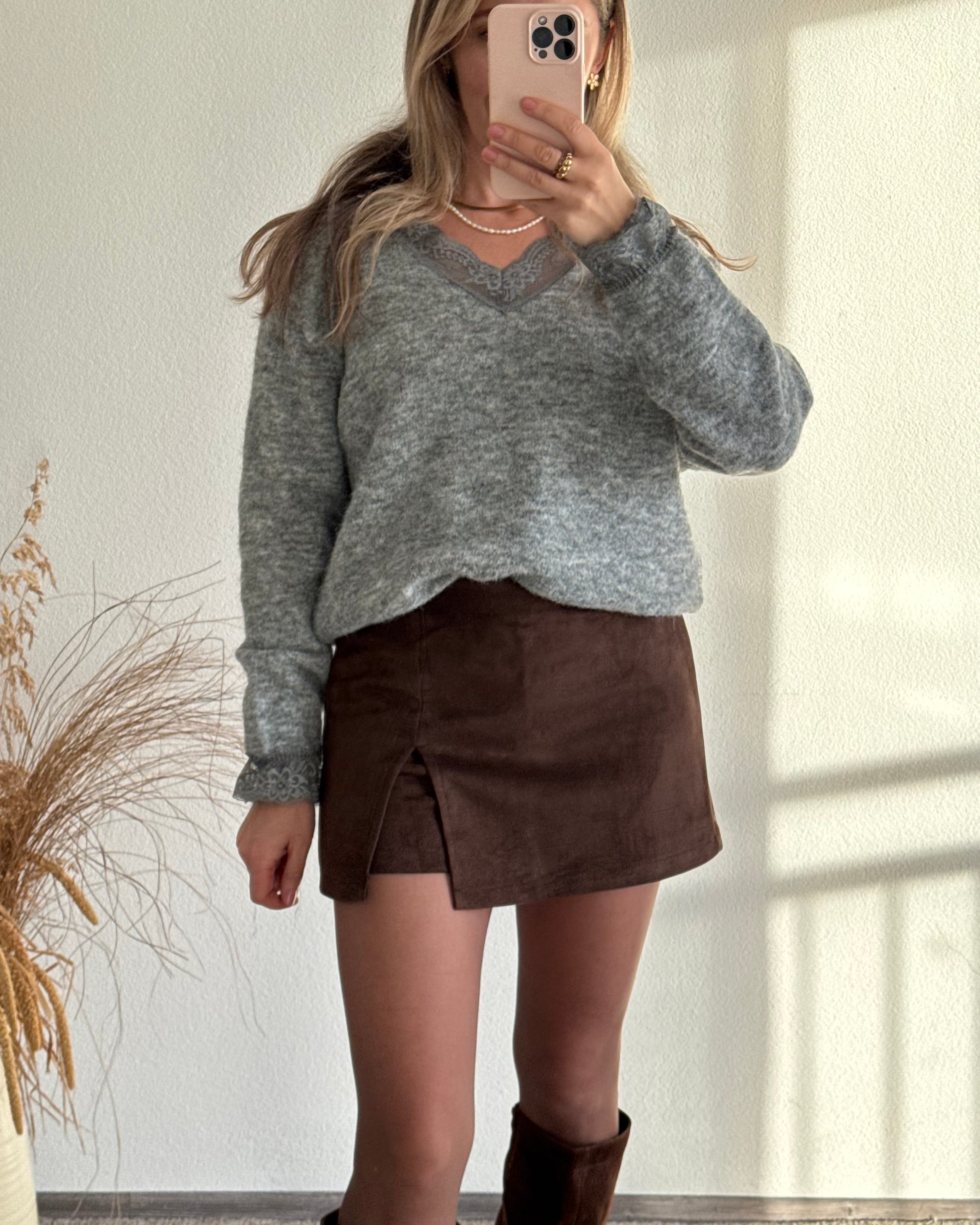 Pullover Lace Touch Grau