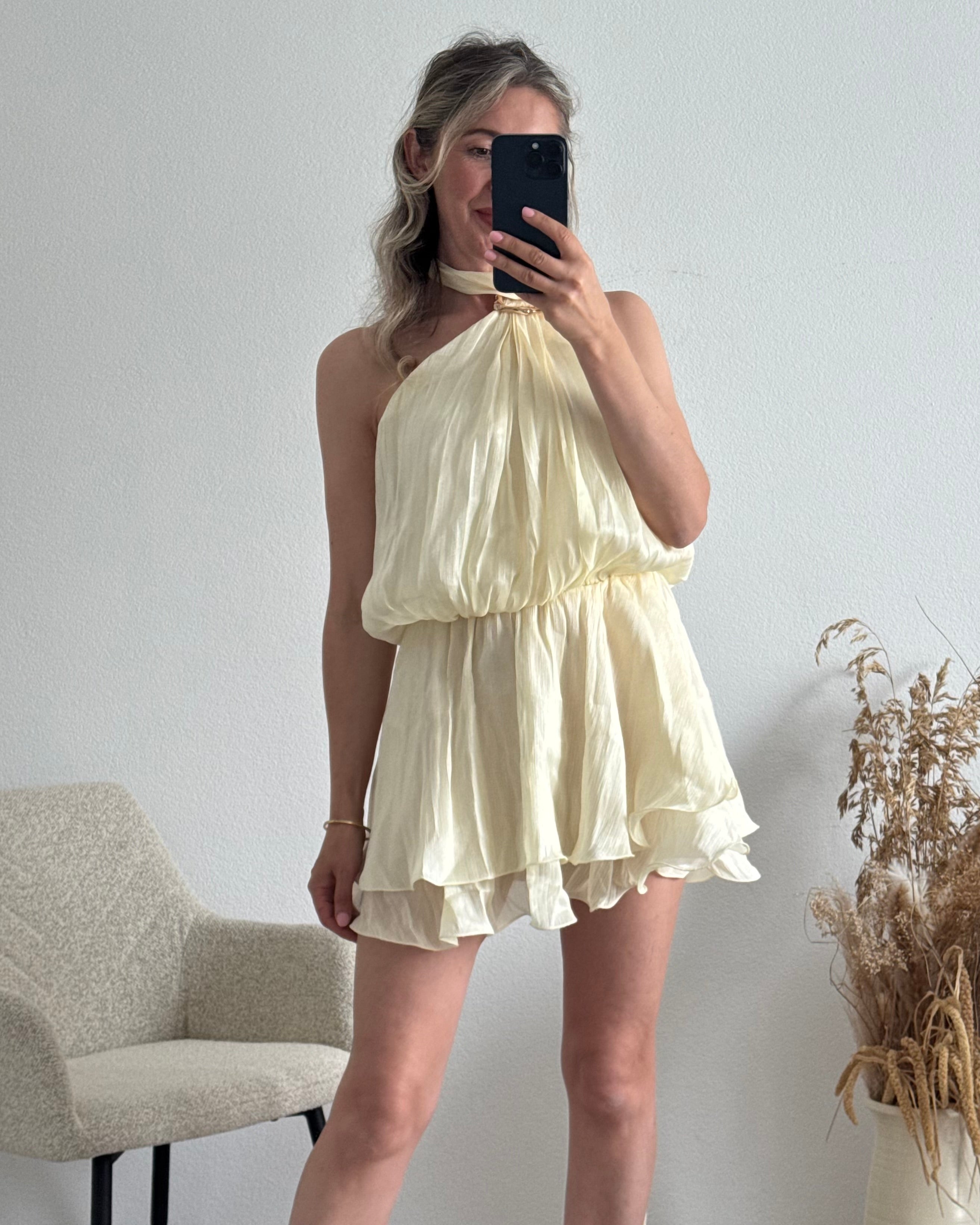 Golden Hour Mini Kleid
softgelb