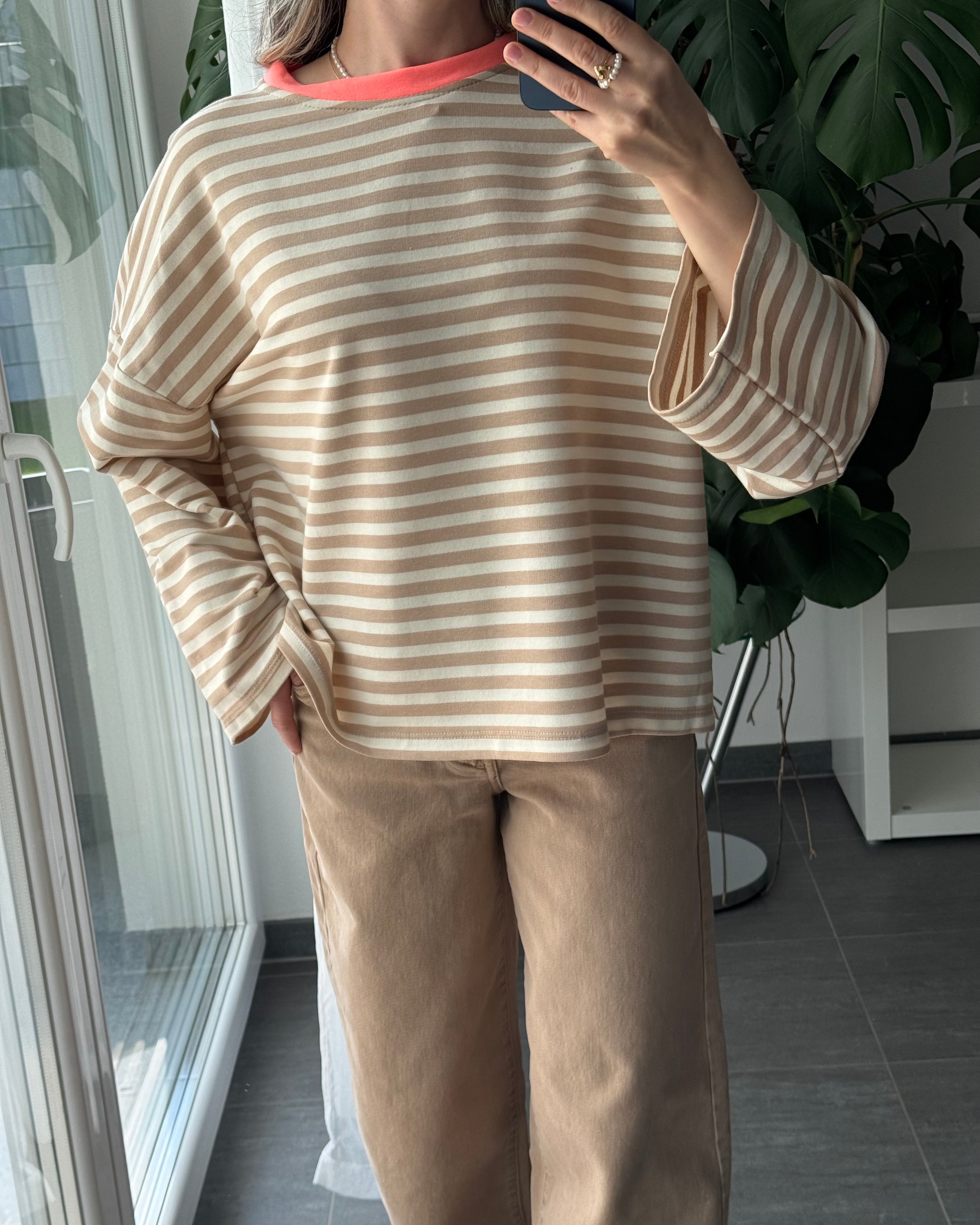 Sweater Streifenliebe Taupe