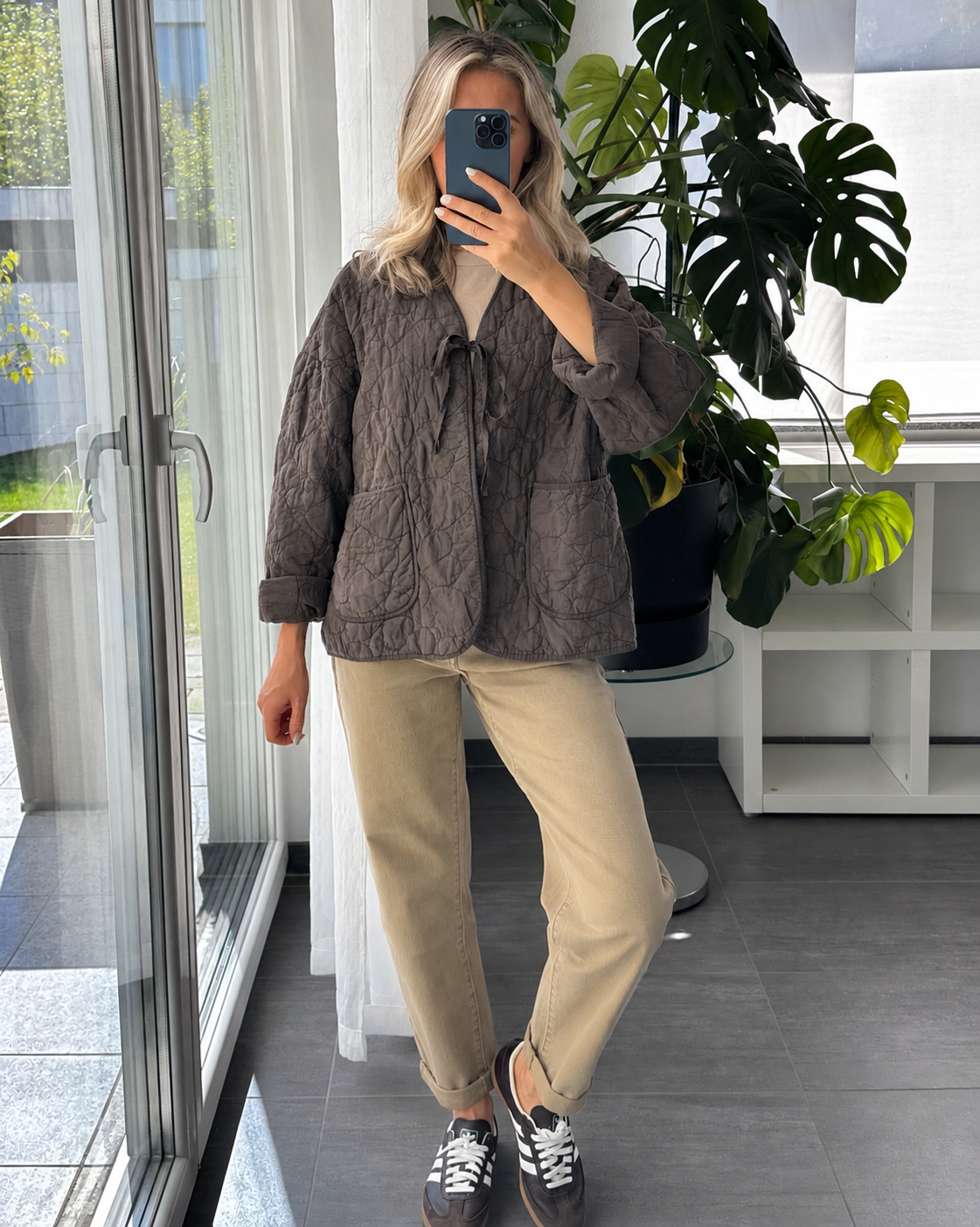 Steppjacke mit Schleife Espresso