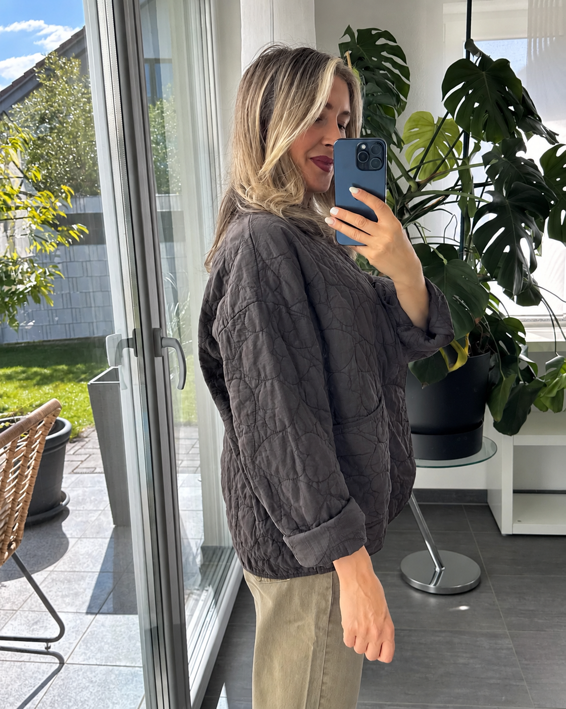 Steppjacke mit Schleife Espresso