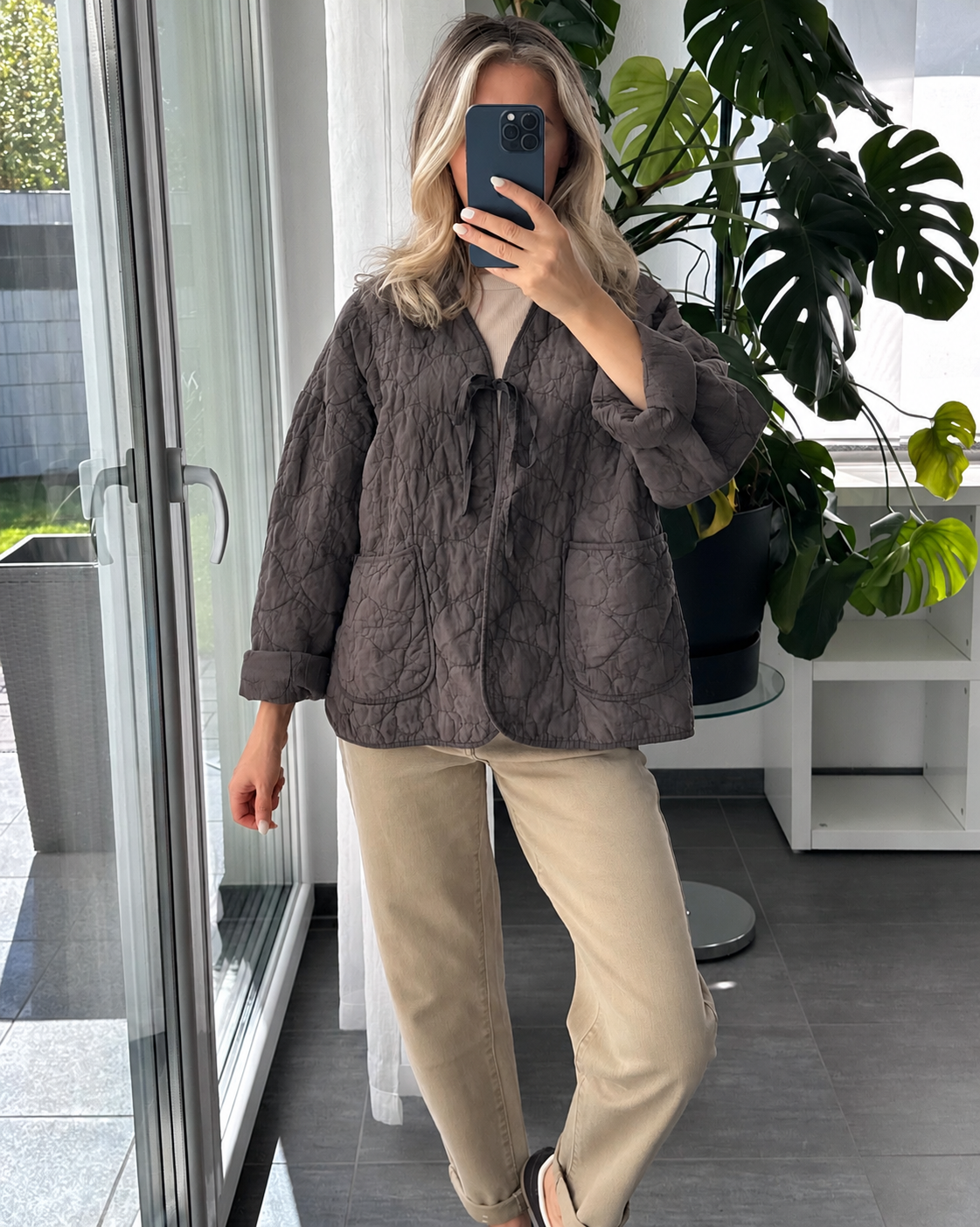 Steppjacke mit Schleife Espresso