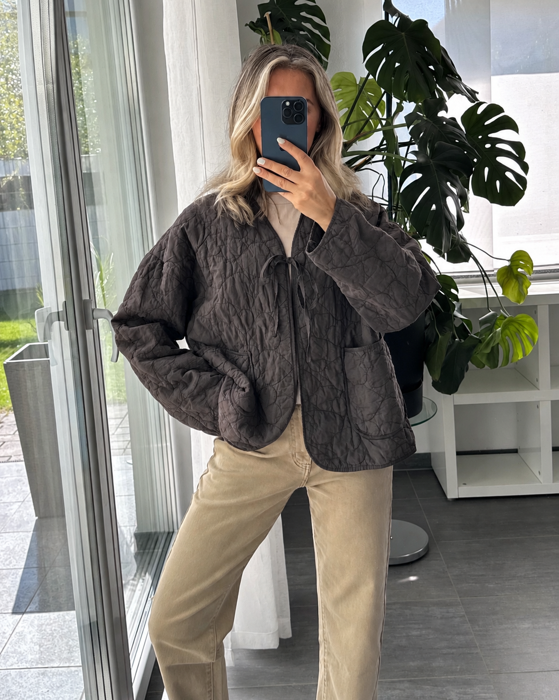 Steppjacke mit Schleife Espresso