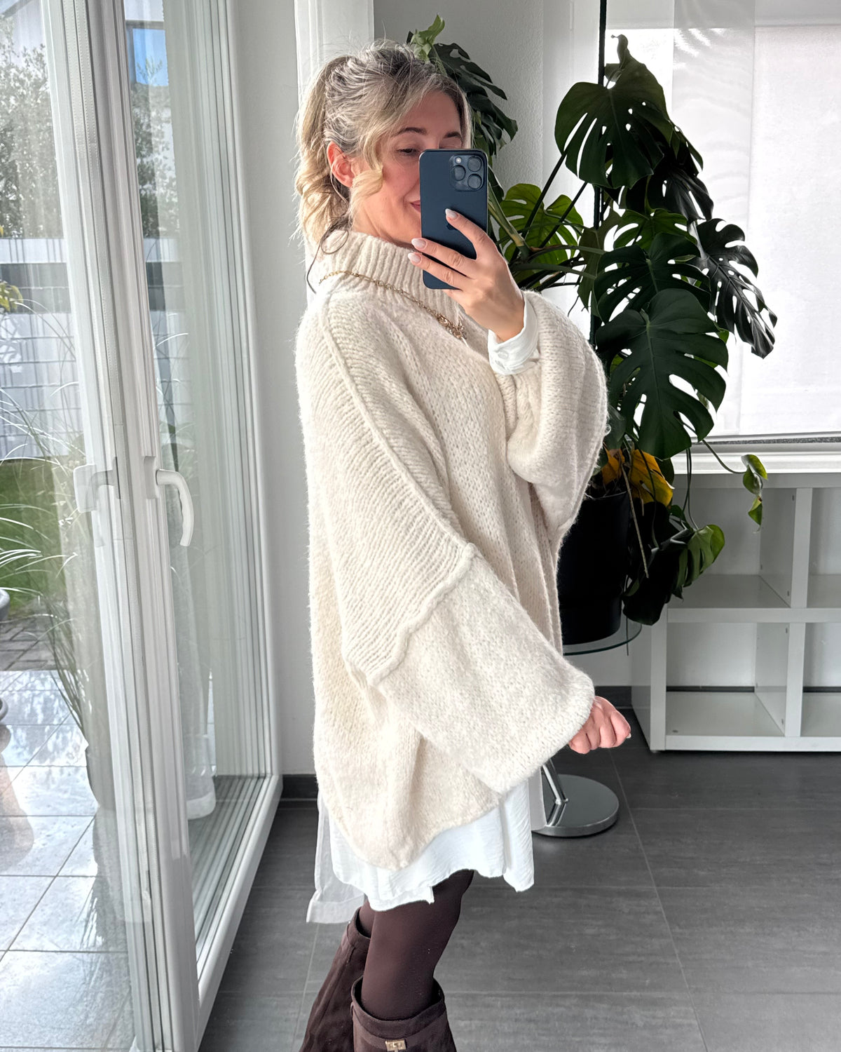 Flauschi Oversize Pulli Creme
