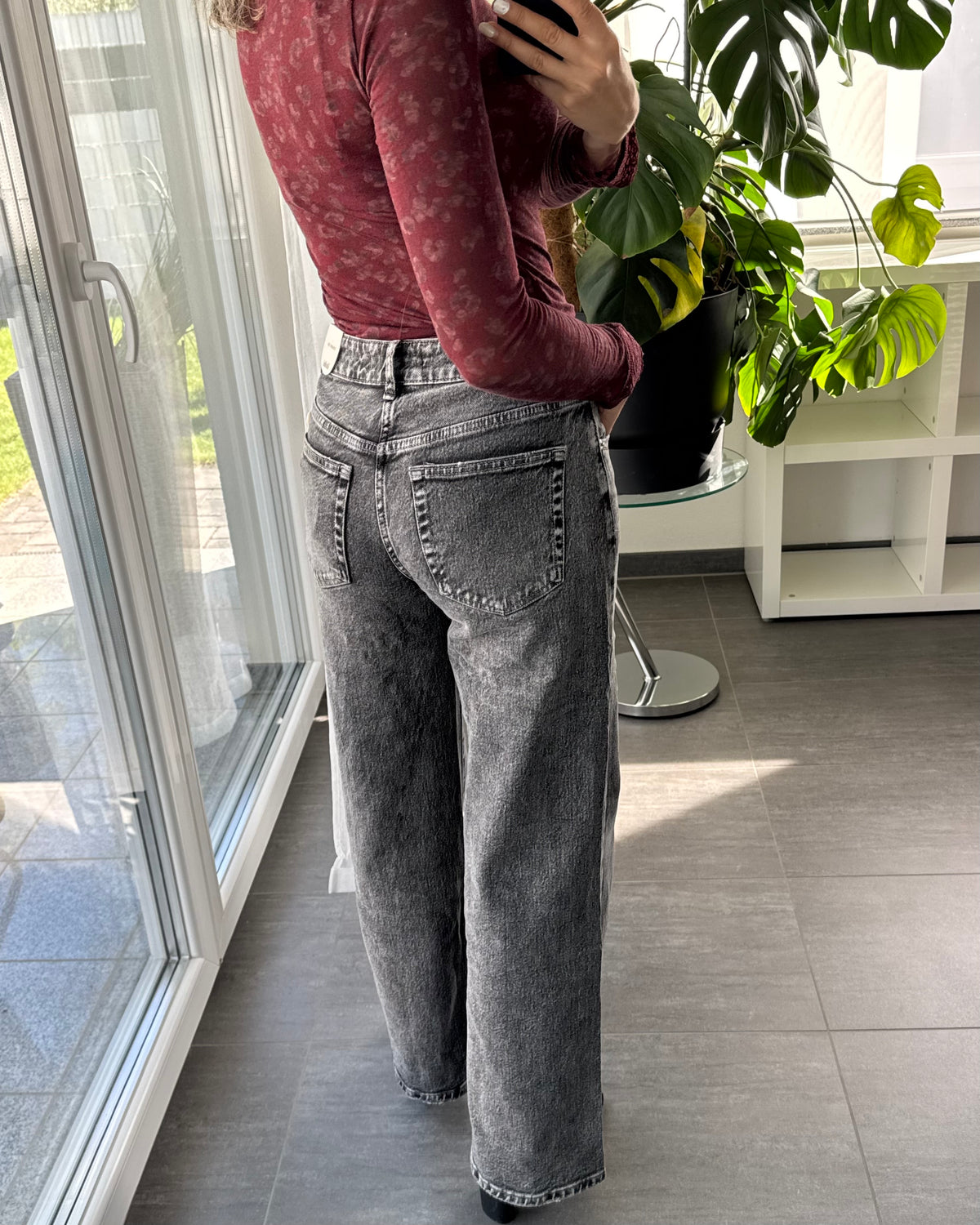 Straight Leg Jeans Grau