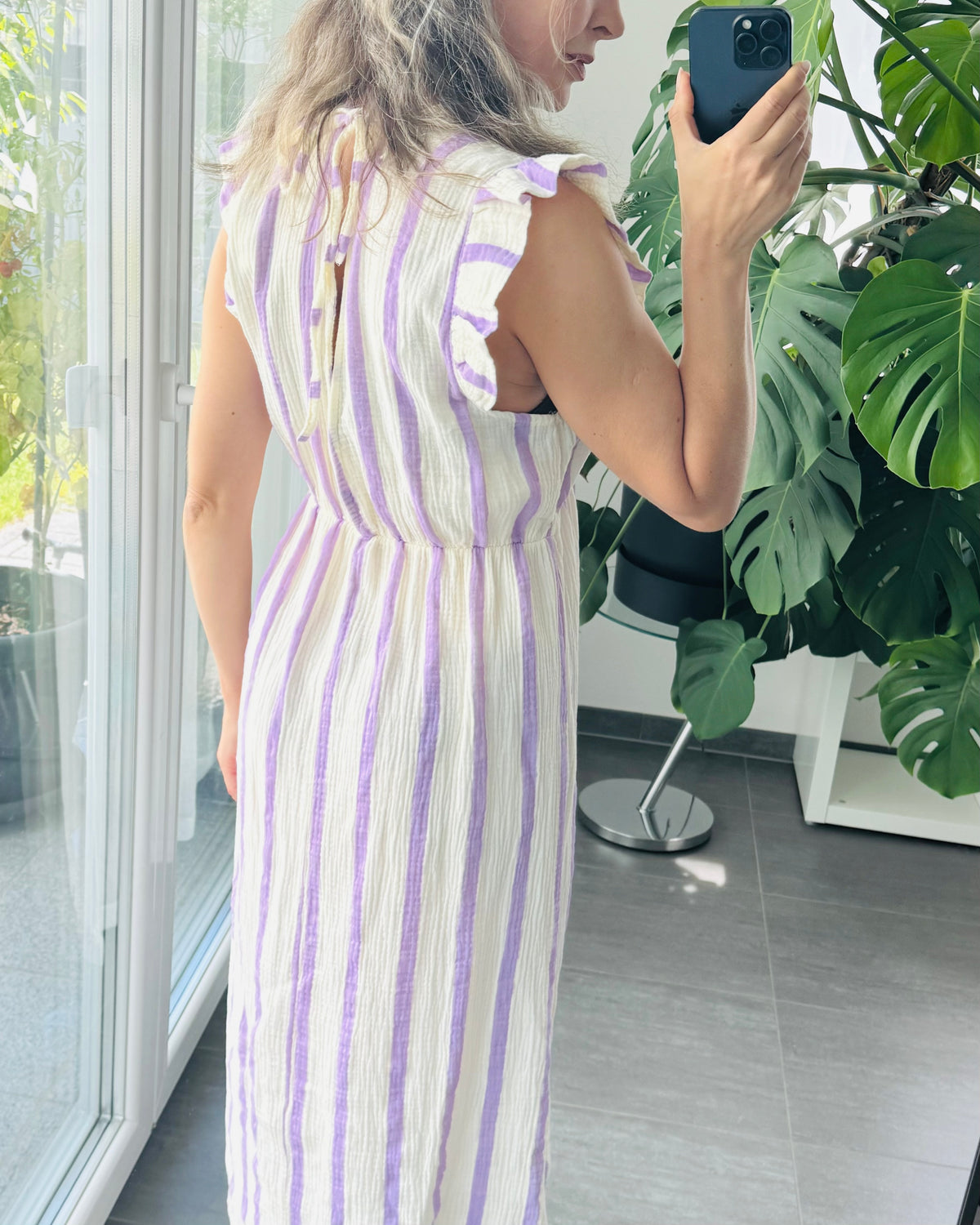 Maxi Musselinkleid Stripes Flieder