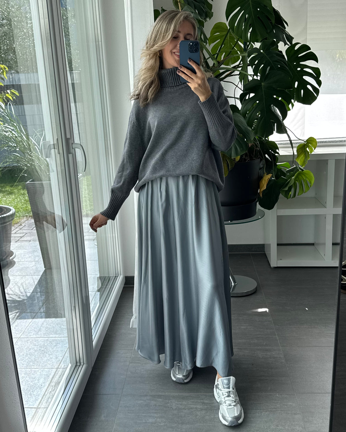 Viskoserock Ice Grey