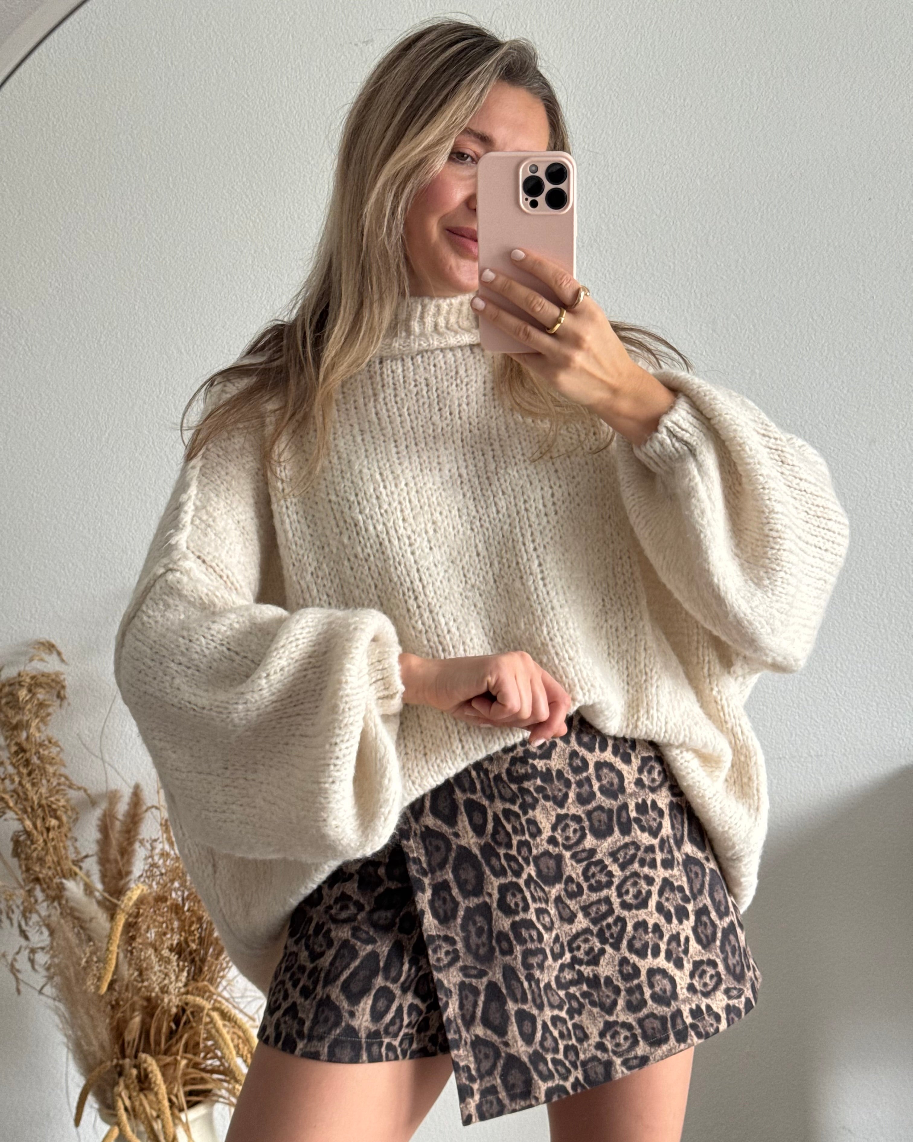 Kuscheliger Oversize Strickpullover Creme (lang)