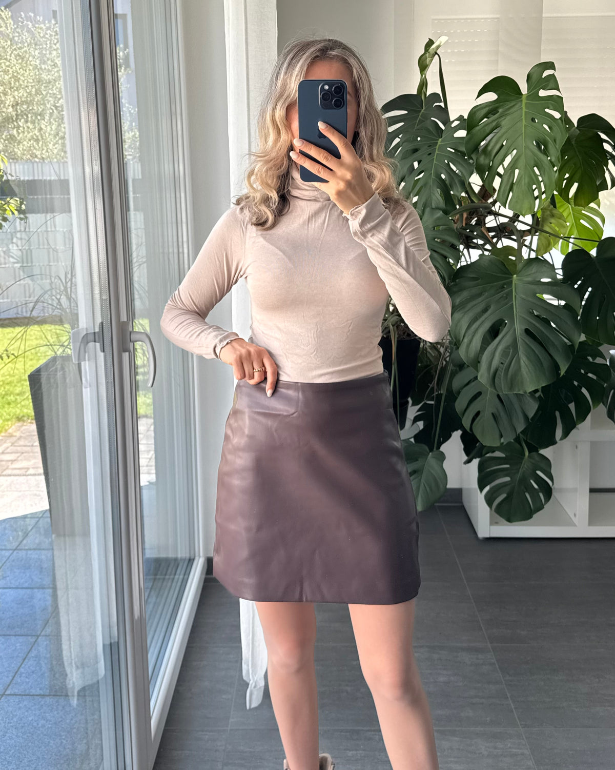 Supersoft & Stretchy High Neck Taupe