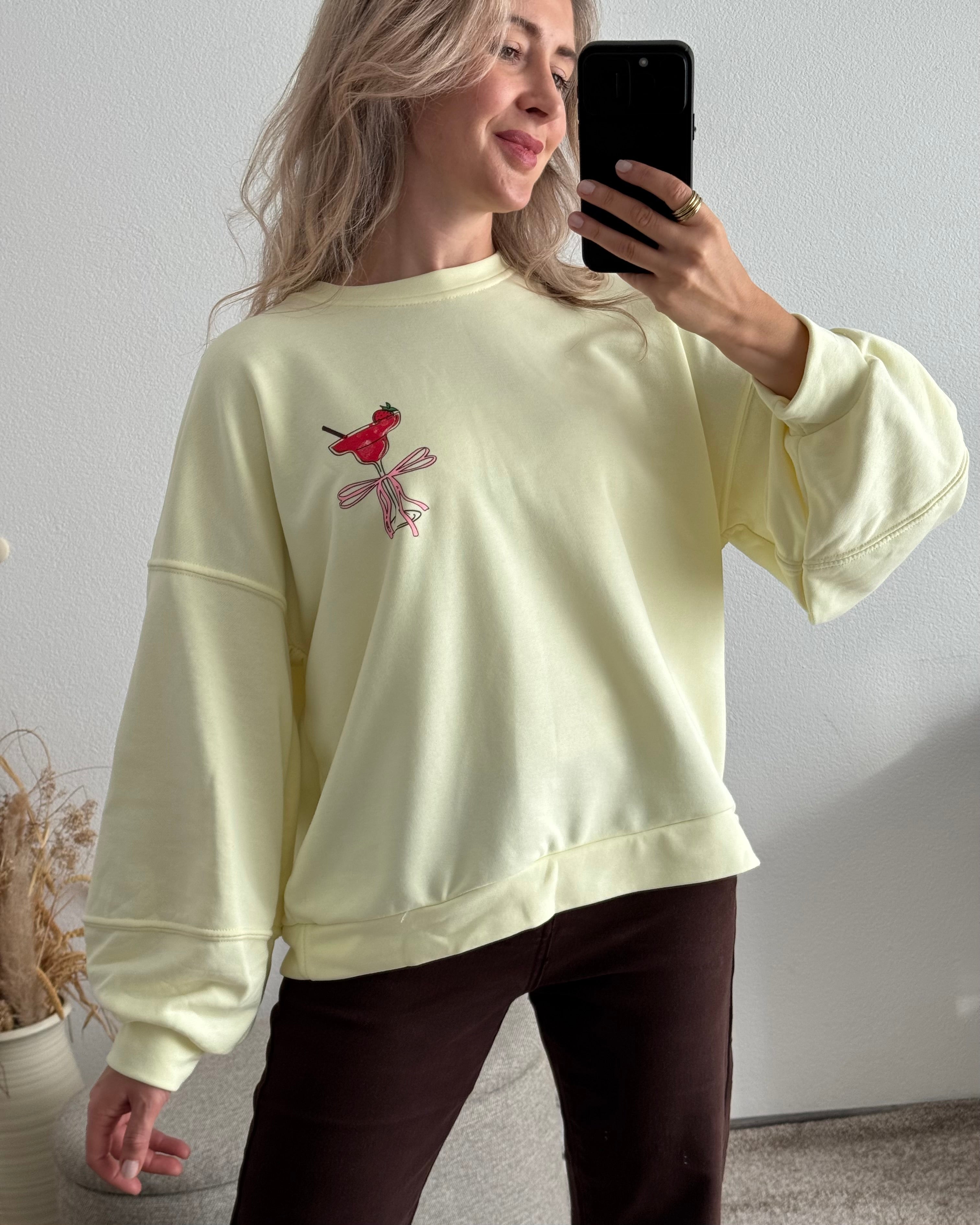 Sweater strawberry daiquiri