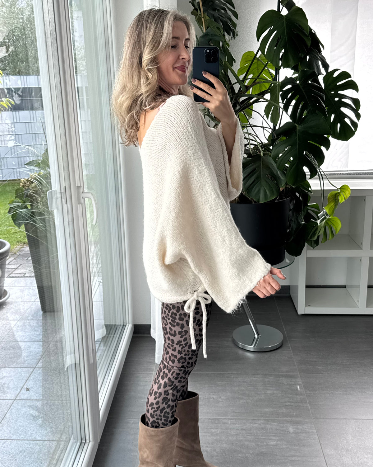 Strickpullover Cozy Tie Creme