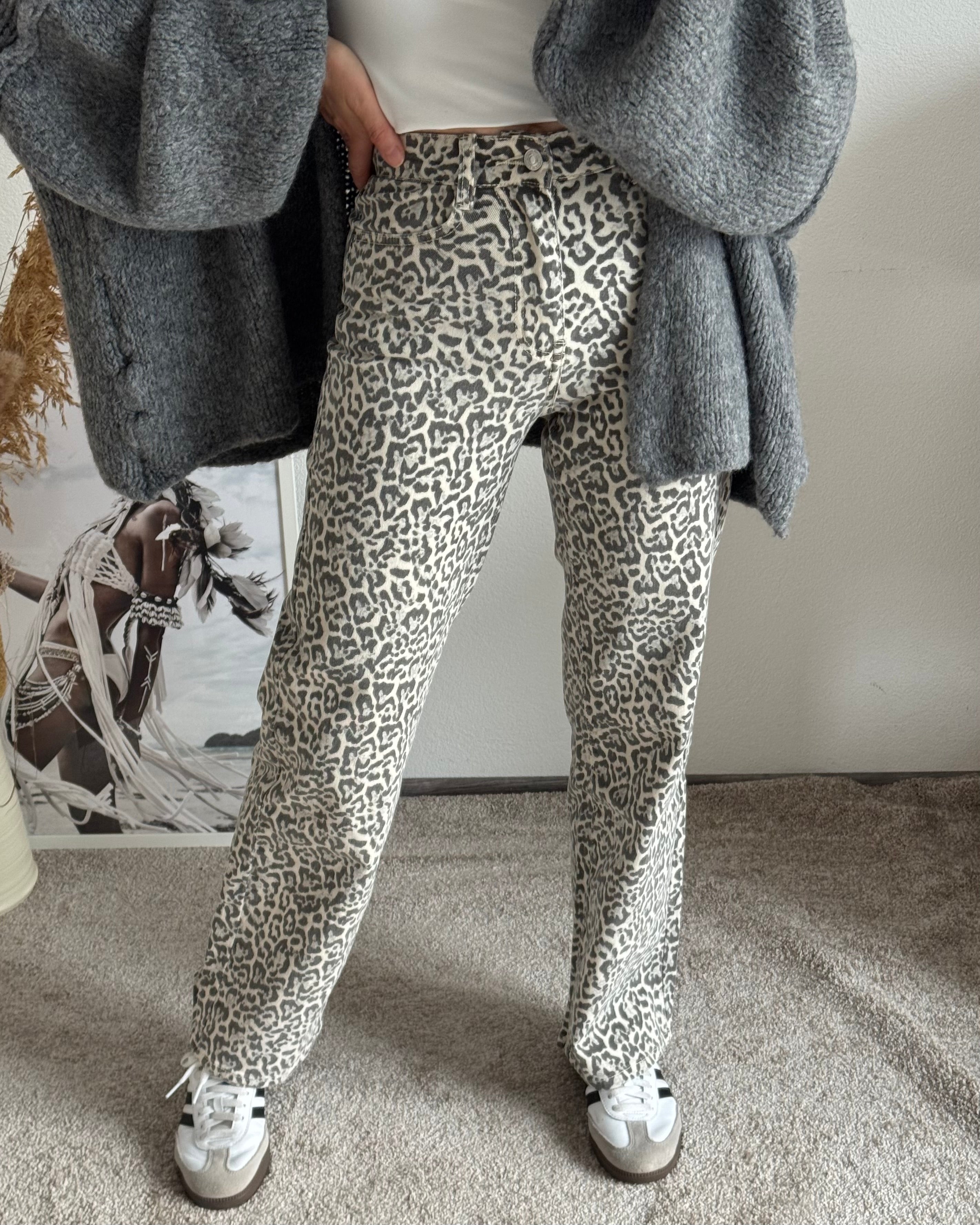 Leo Straight Stretch Jeans