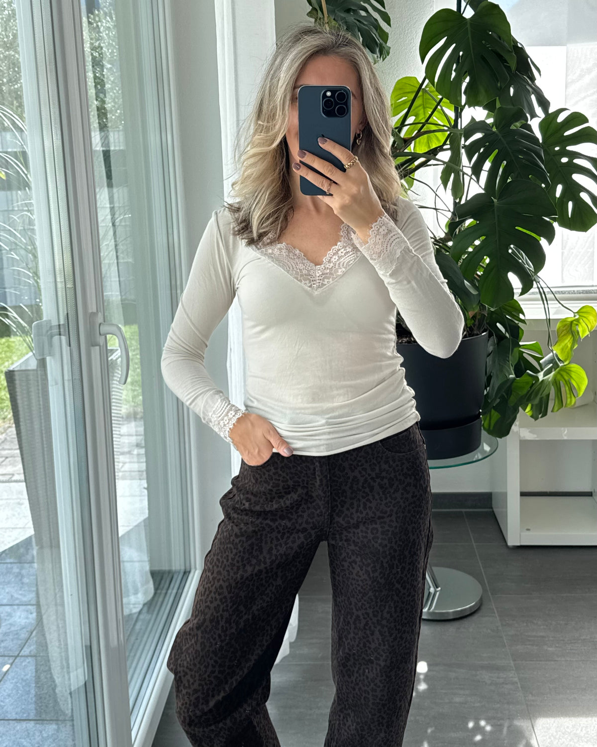 Kaschmir Longsleeve Spitze Beige Premium-Qualität