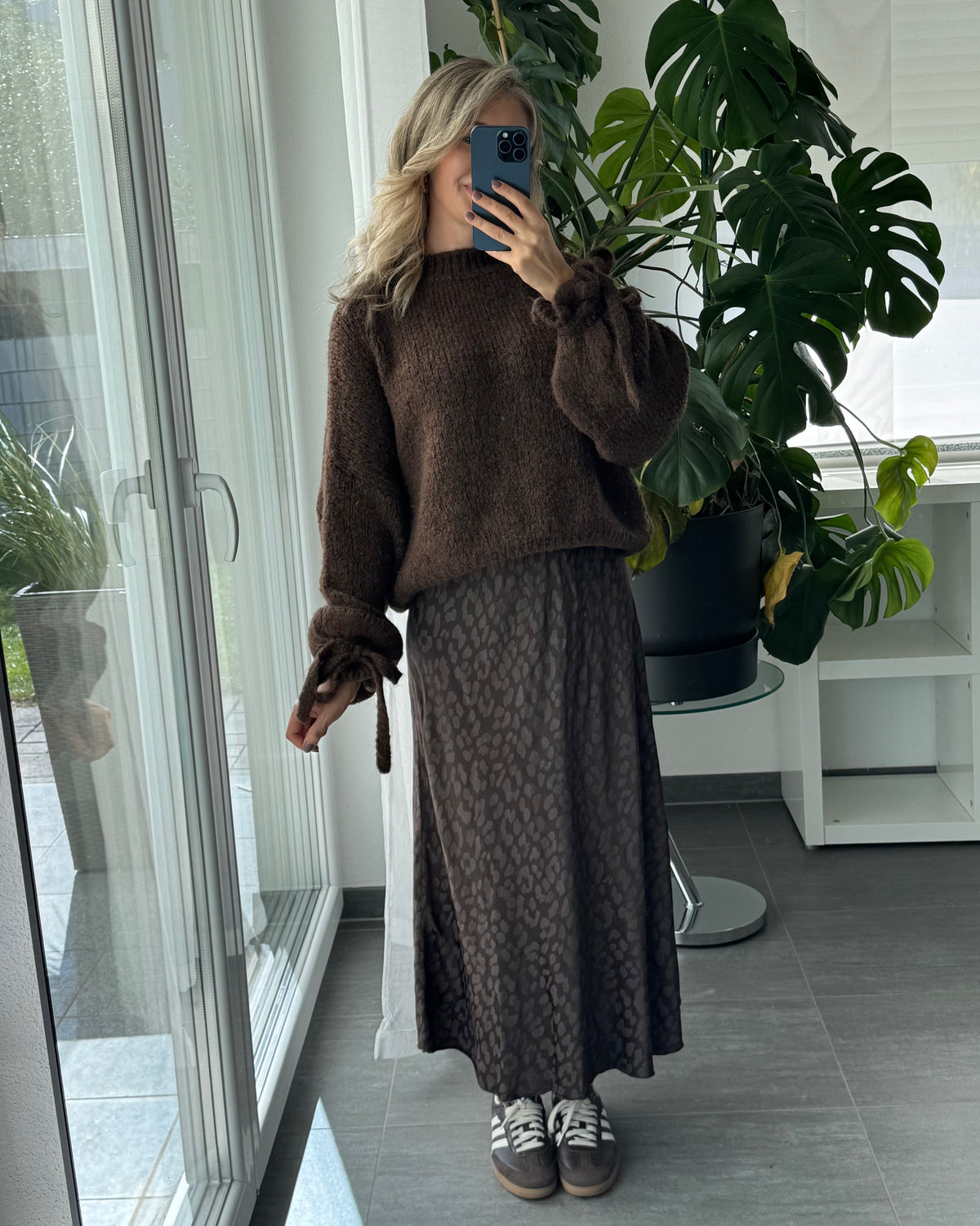 Viskoserock mit Leoprint Maja Braun