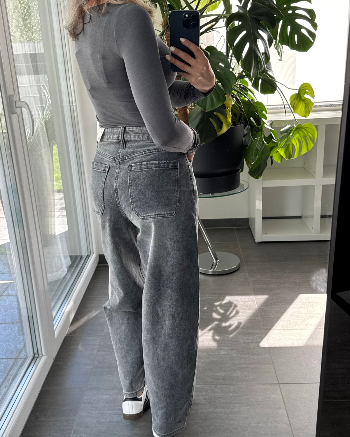 Stretch Barrel Jeans Dunkelgrau