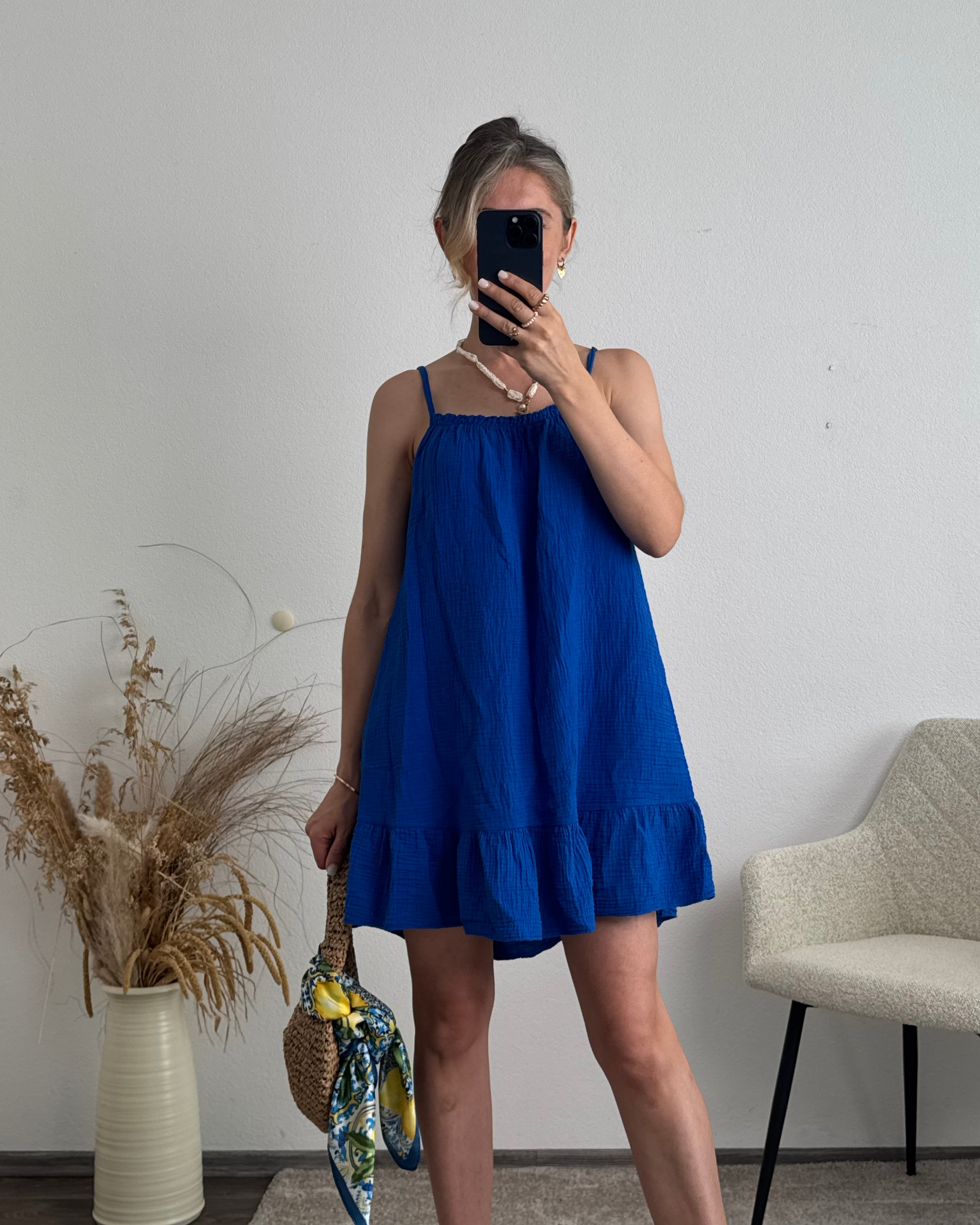 Musselinkleid mit Volantsaum Kelly royalblau
