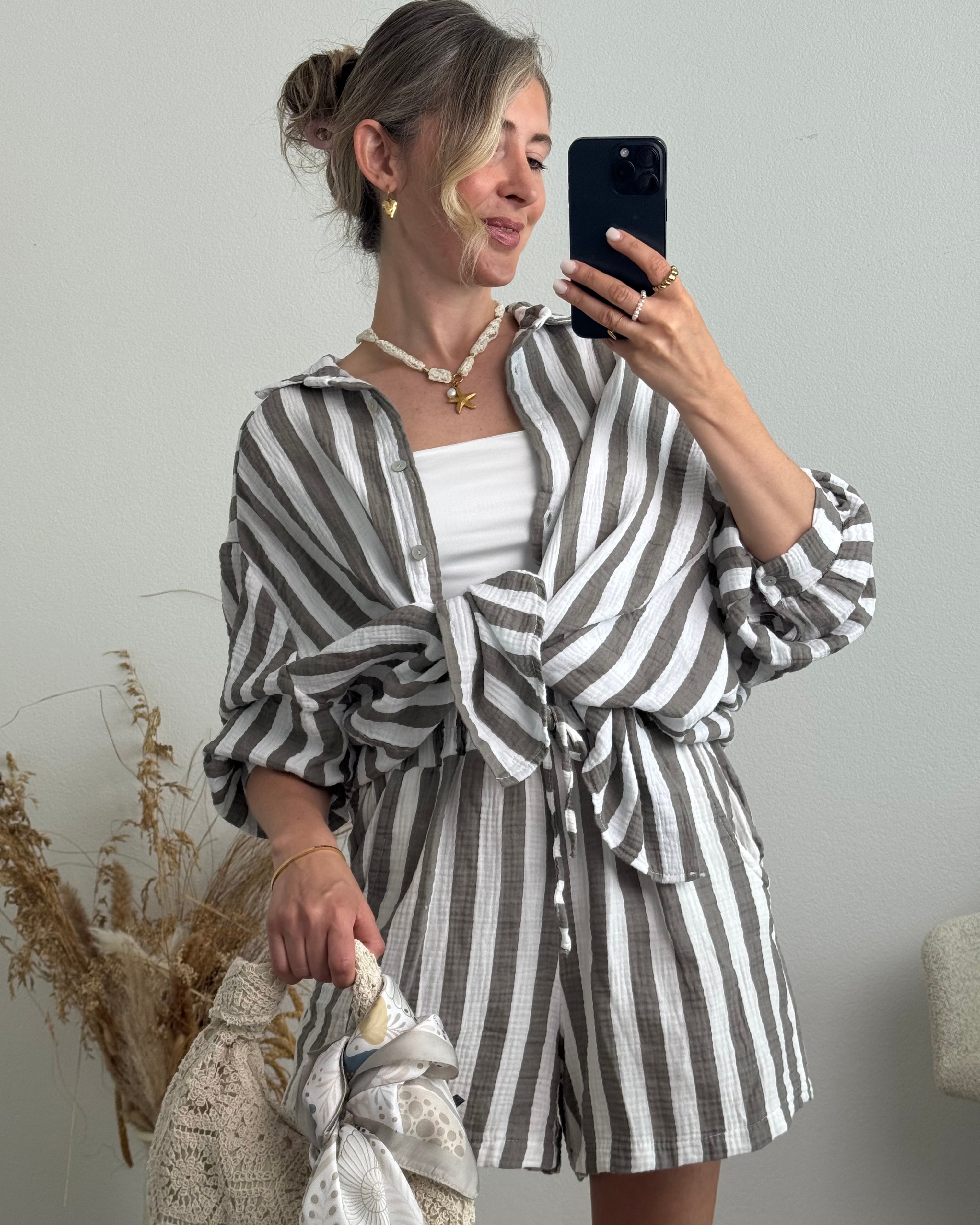 Musselinbluse Bold Stripes Grau