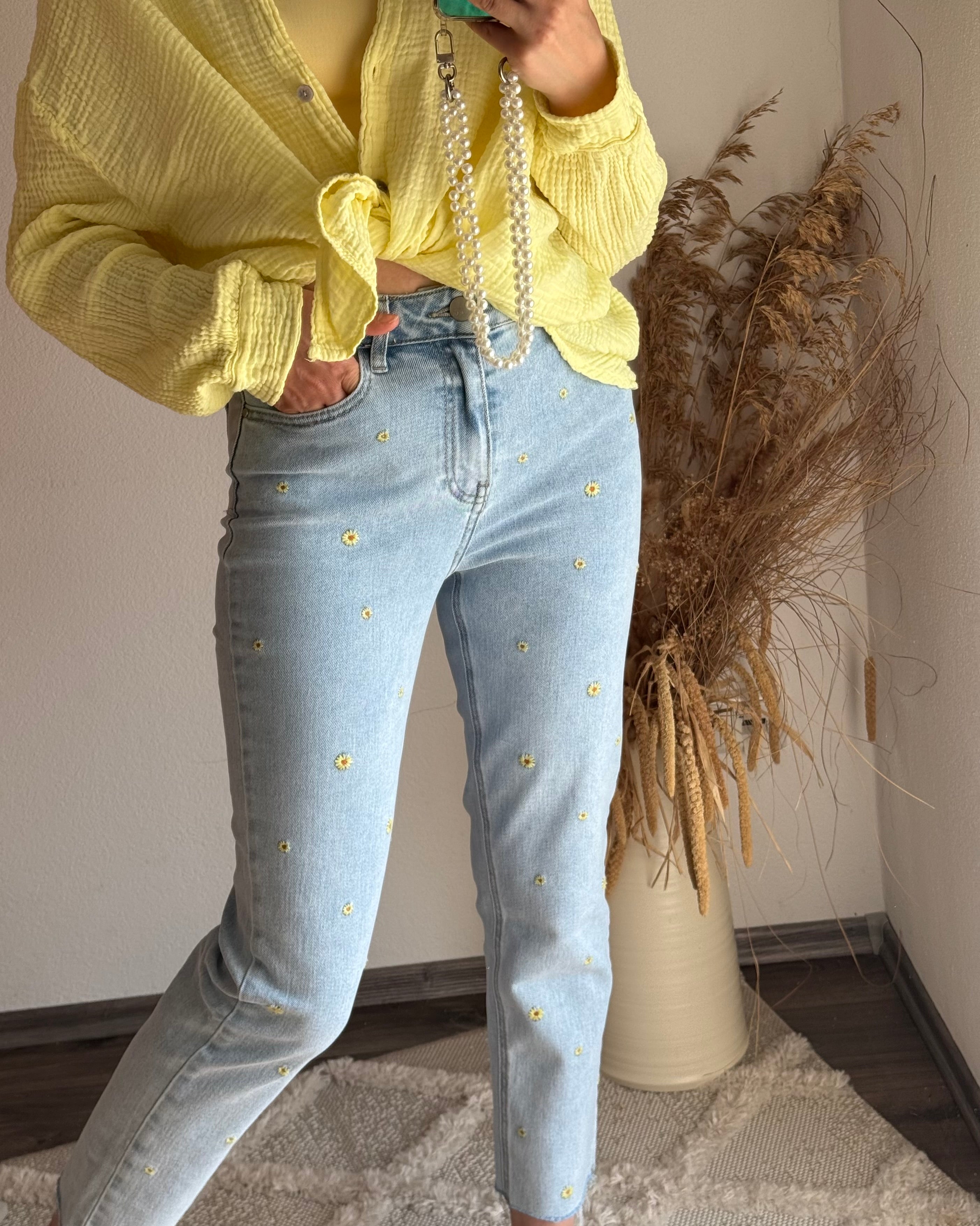 EINZELTEIL MOM JEANS SUNFLOWER VOM UMTAUSCH AUSGESCHLOSSEN