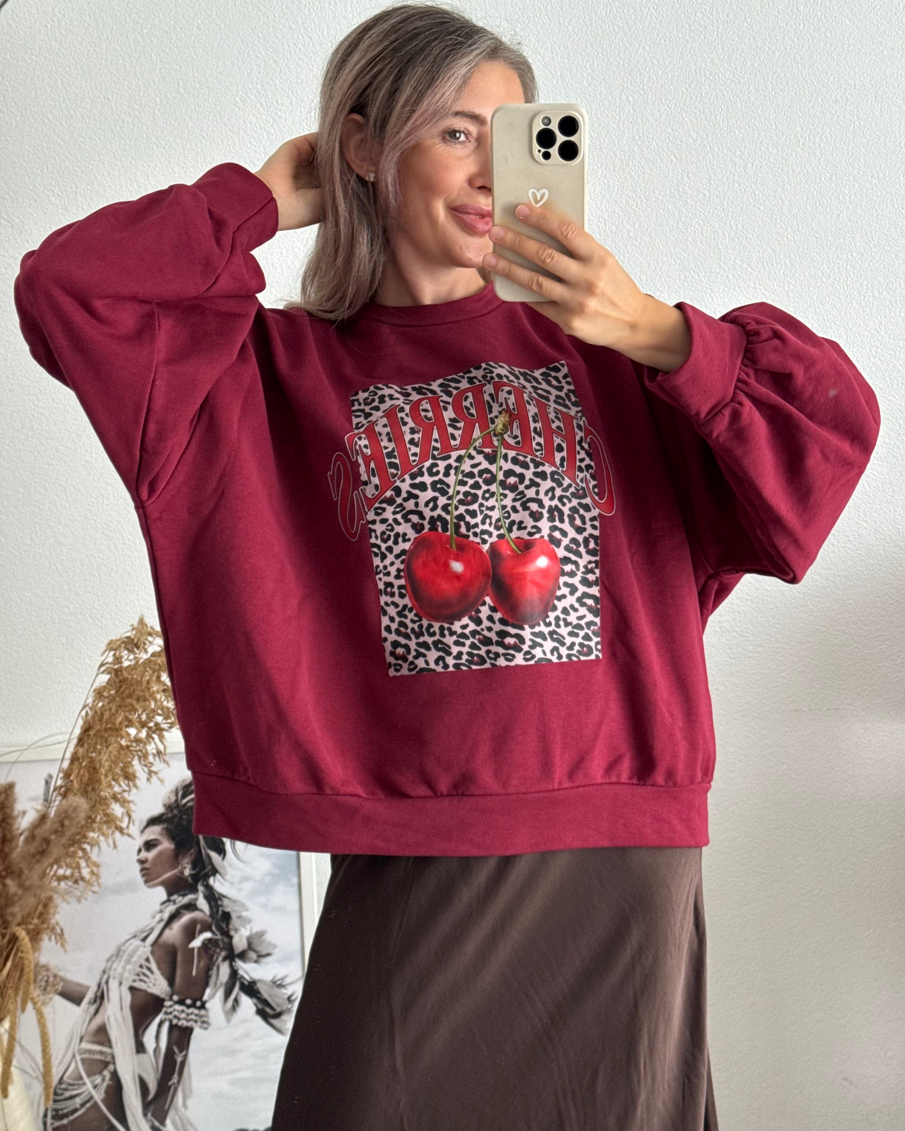 Sweater Cherry