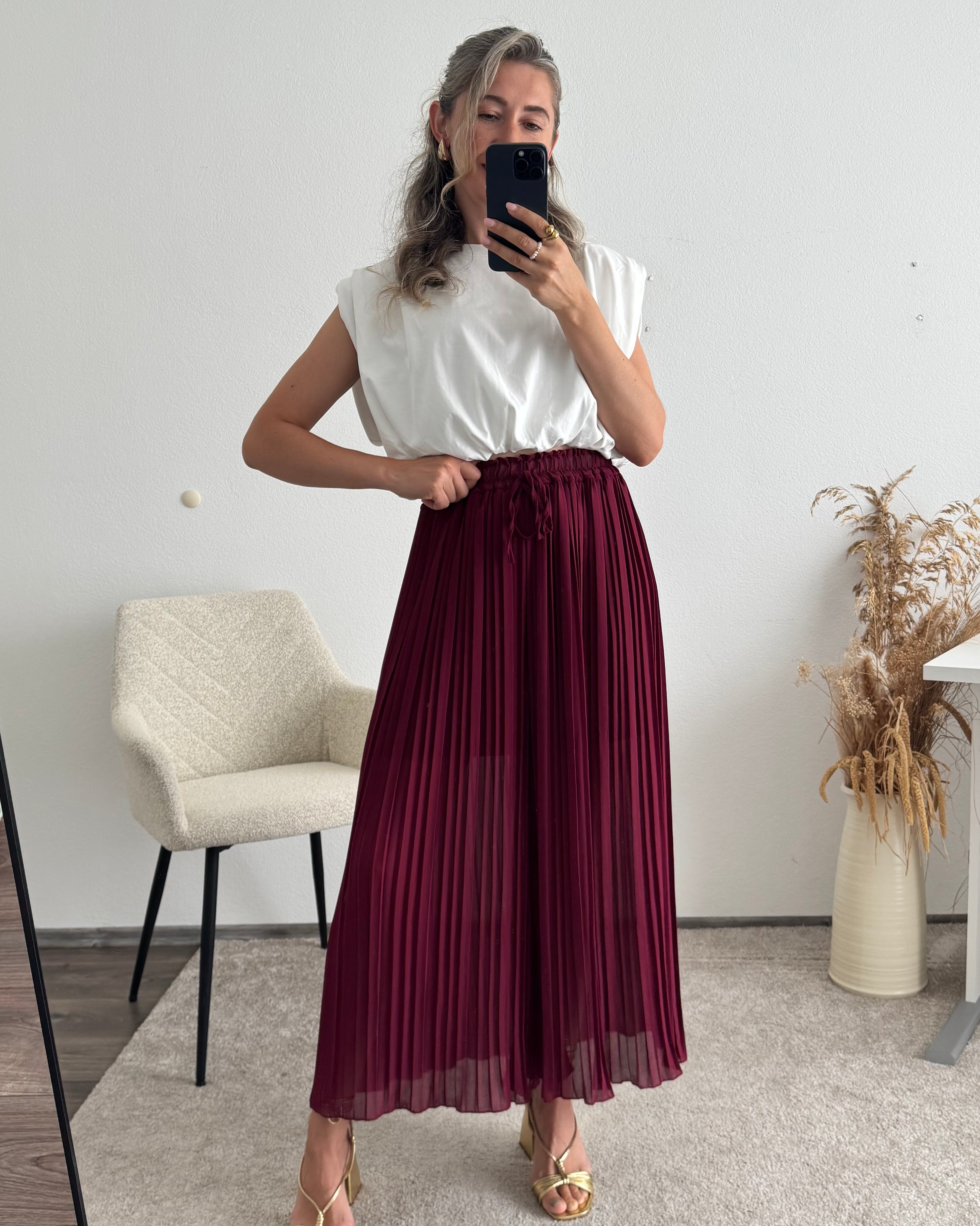 Plisseehose Bordeaux