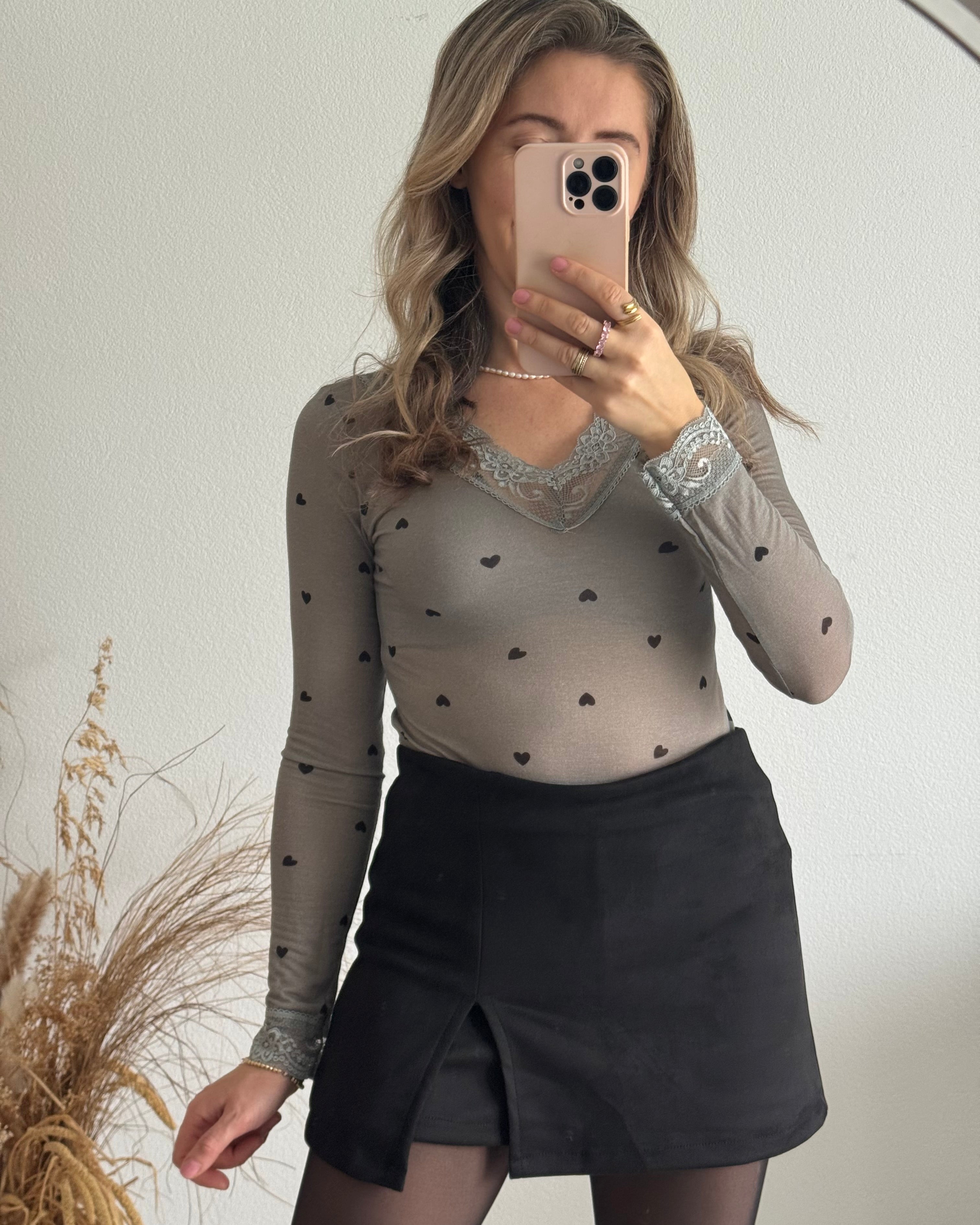 Stretchy Cashmere Langarmshirt mit Spitze Grau